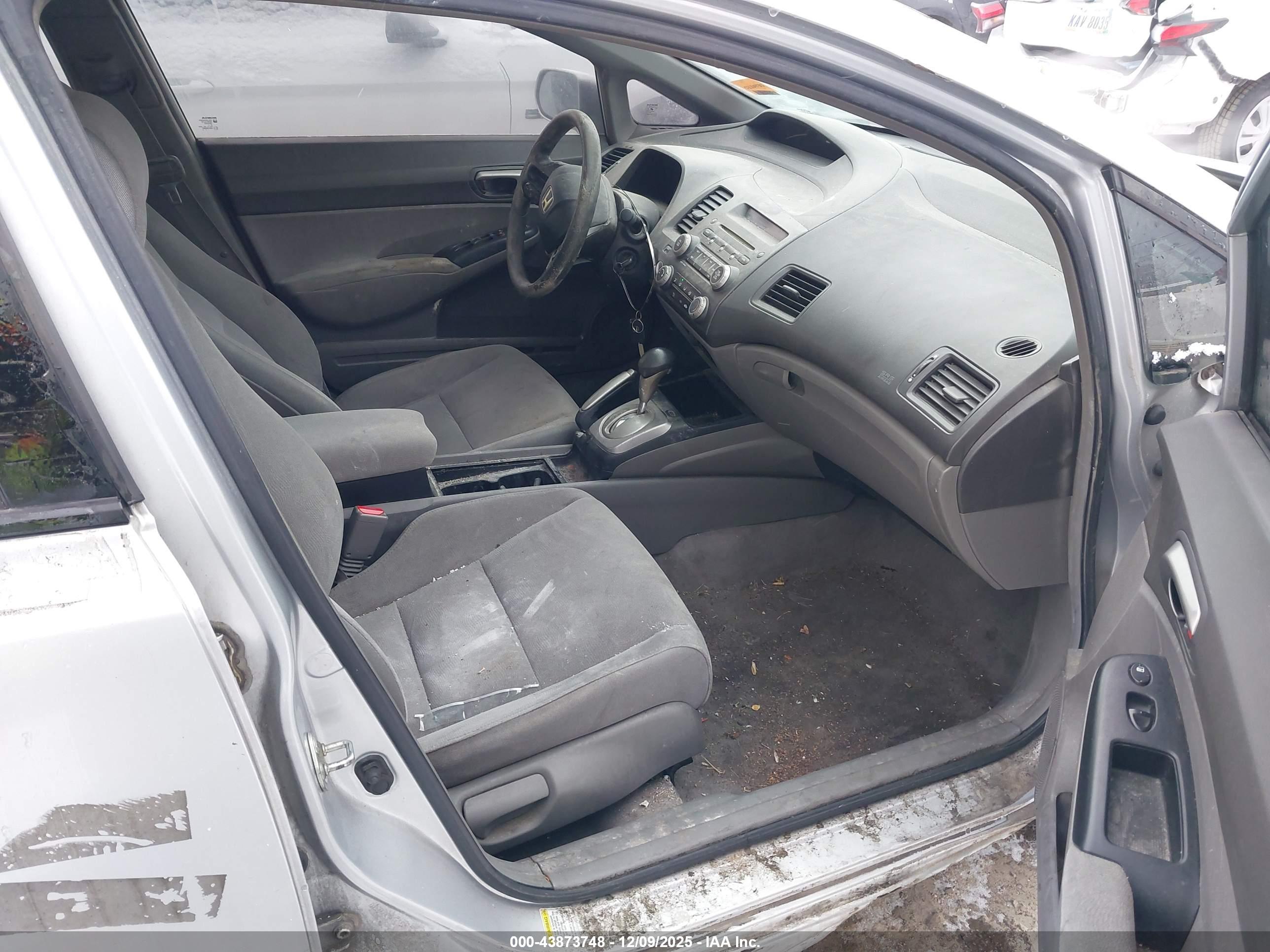 HONDA CIVIC image 5