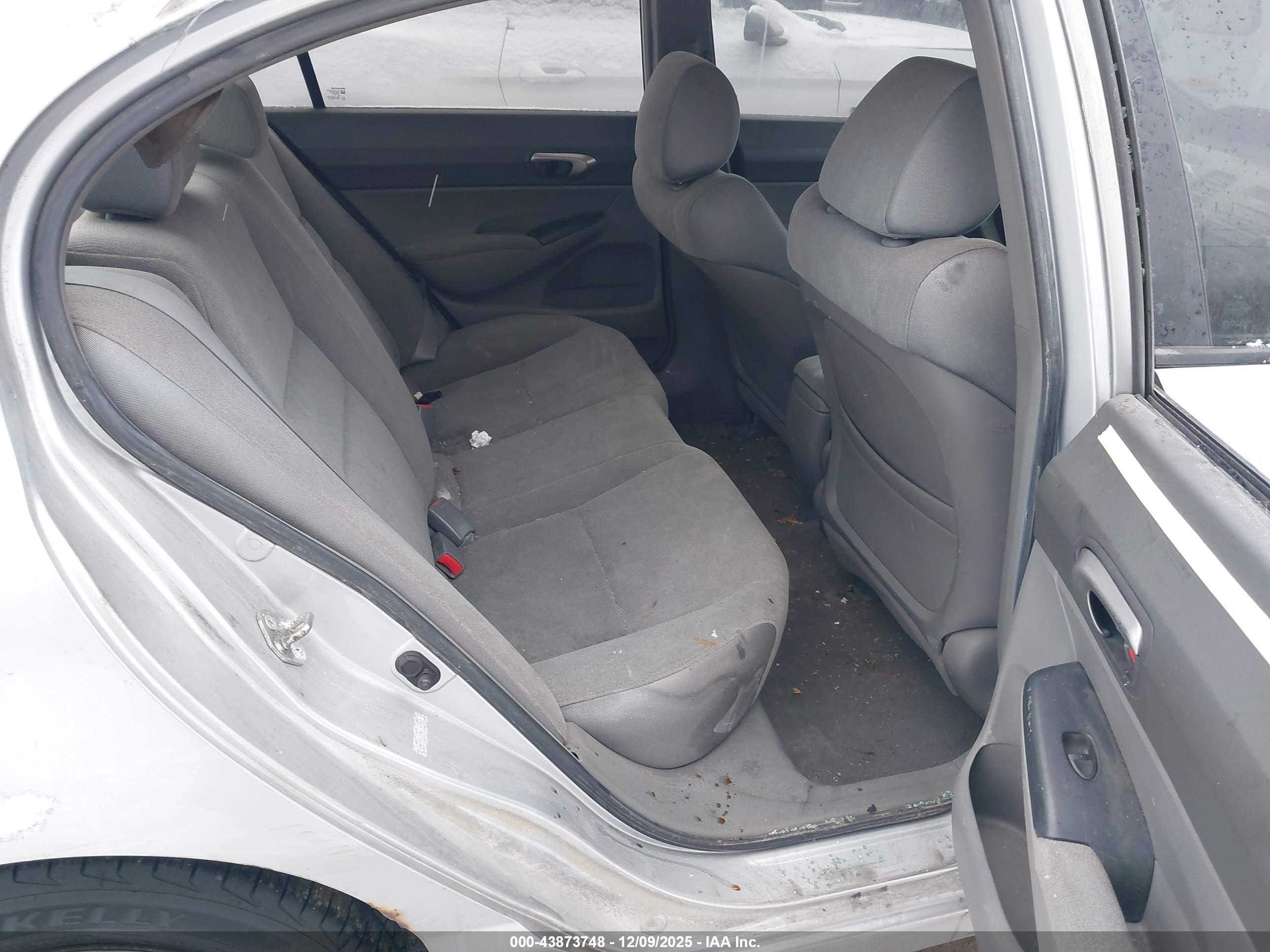 HONDA CIVIC image 8