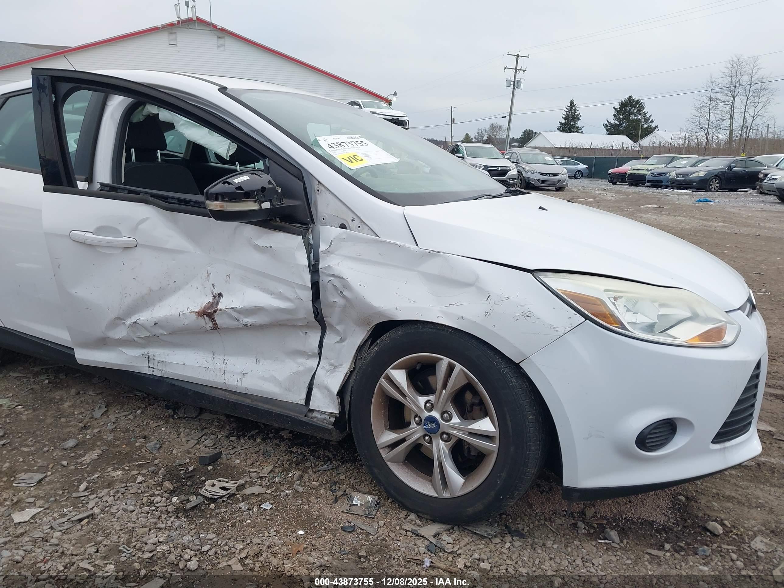 FORD FOCUS image 6