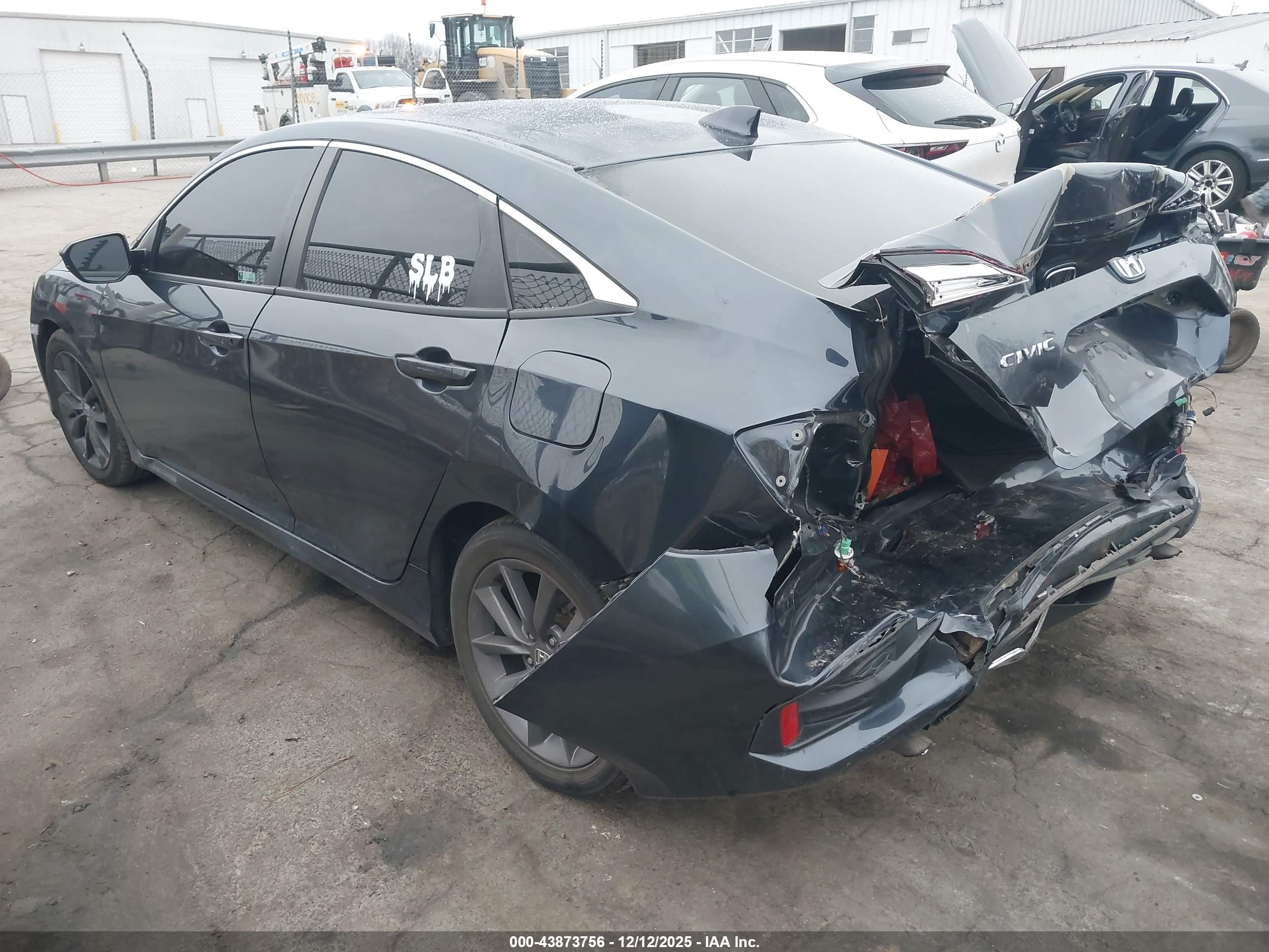 HONDA CIVIC image 3