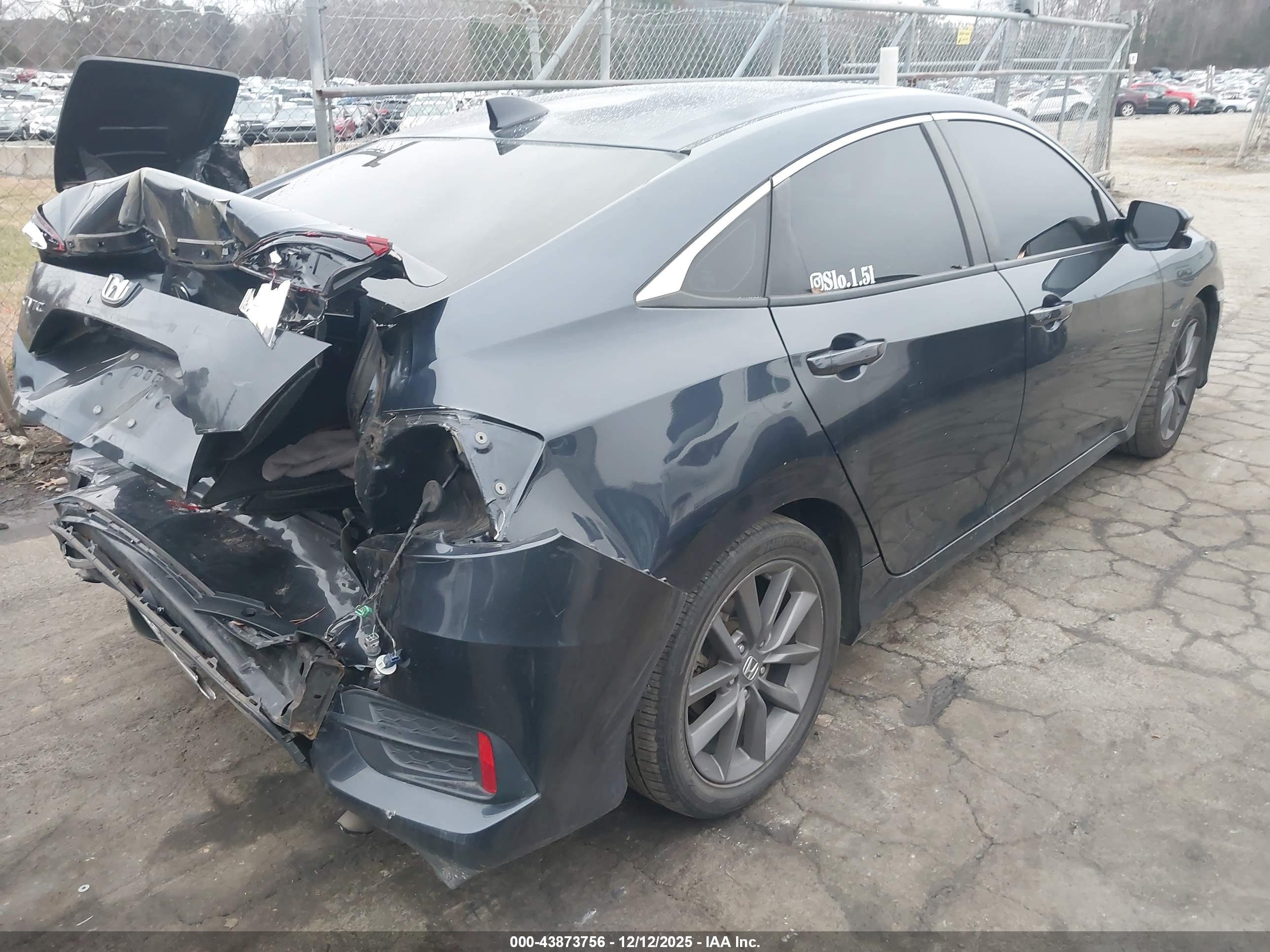 HONDA CIVIC image 4