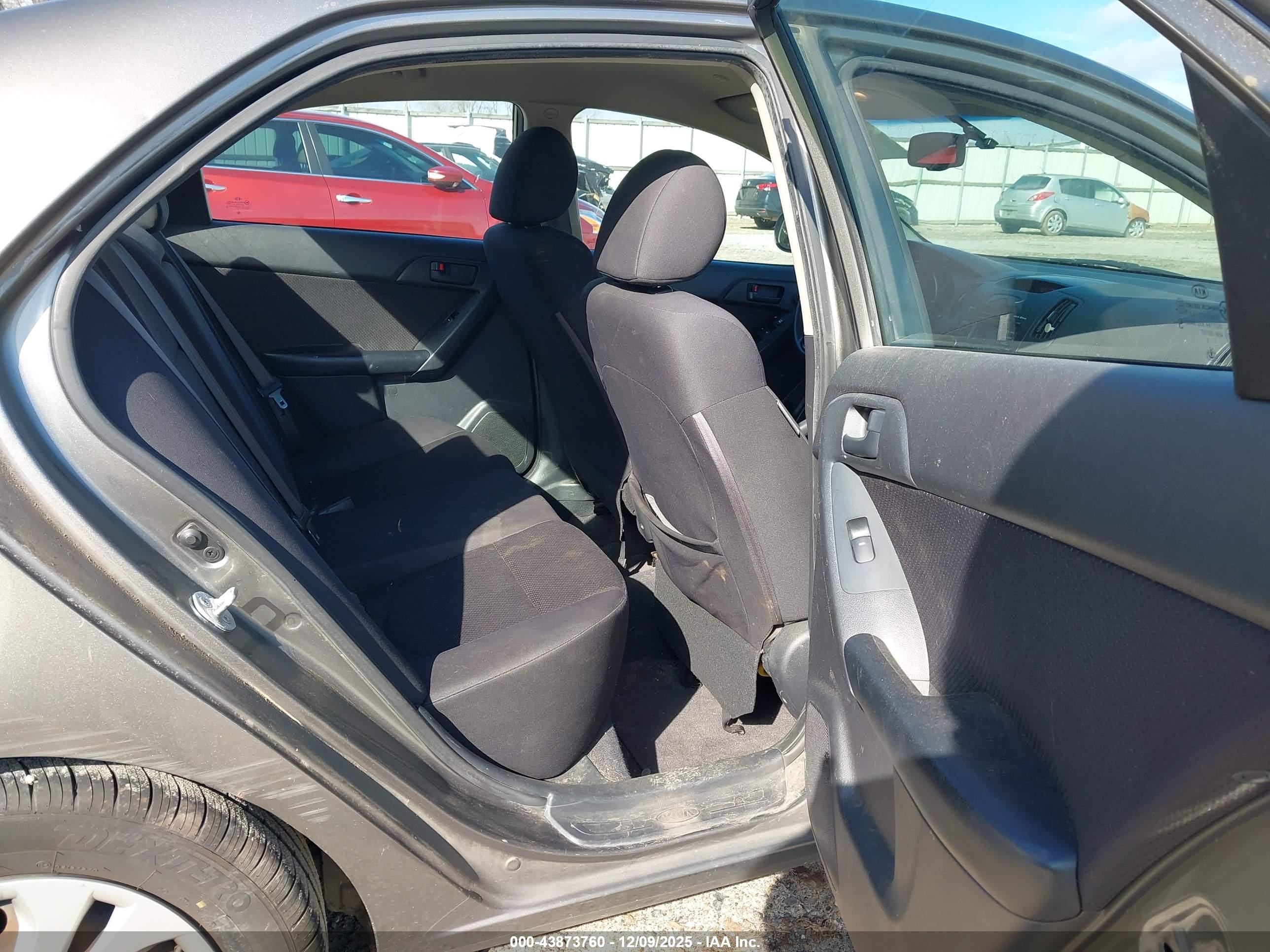 KIA FORTE image 8