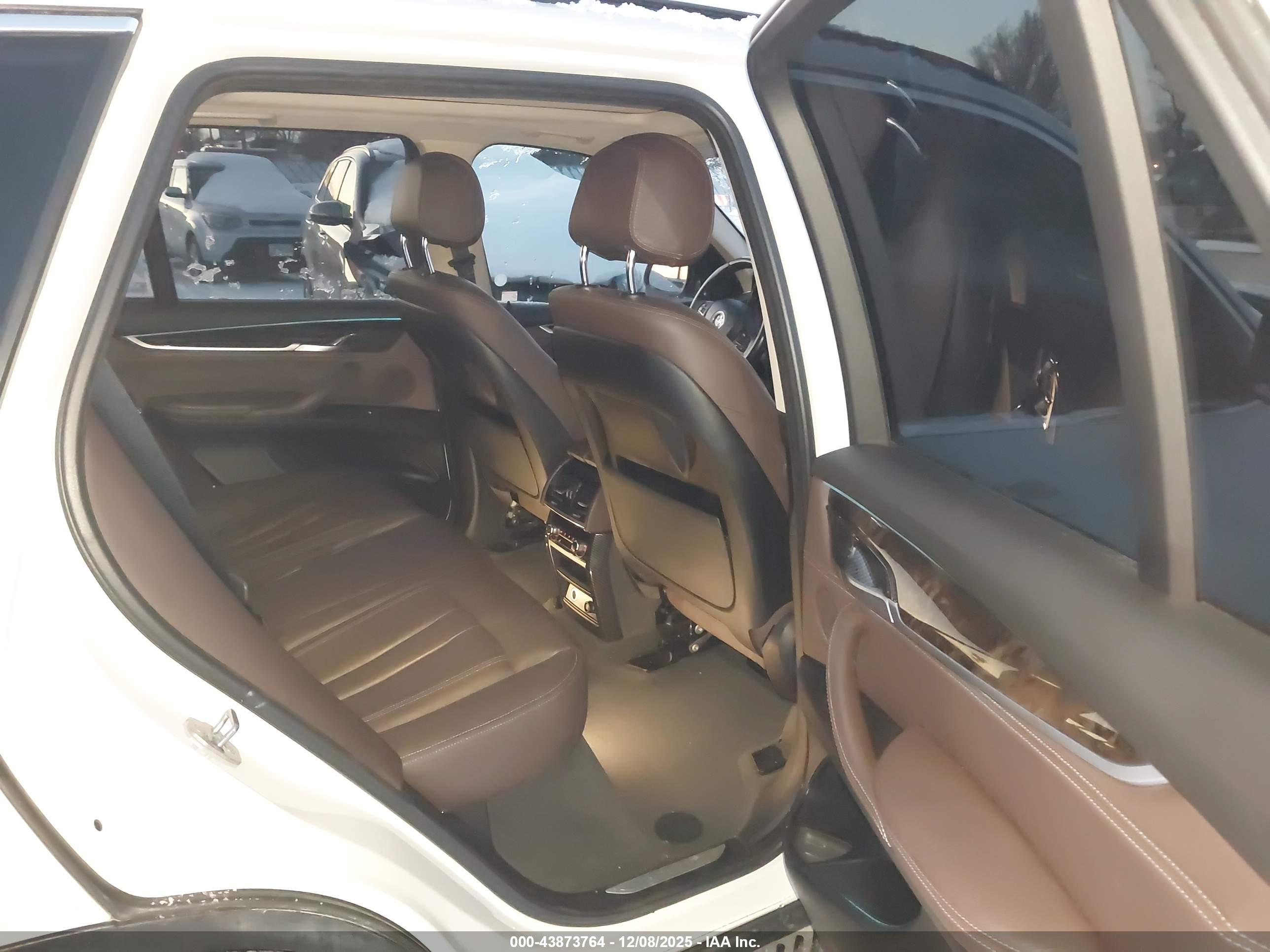 BMW X5 image 8