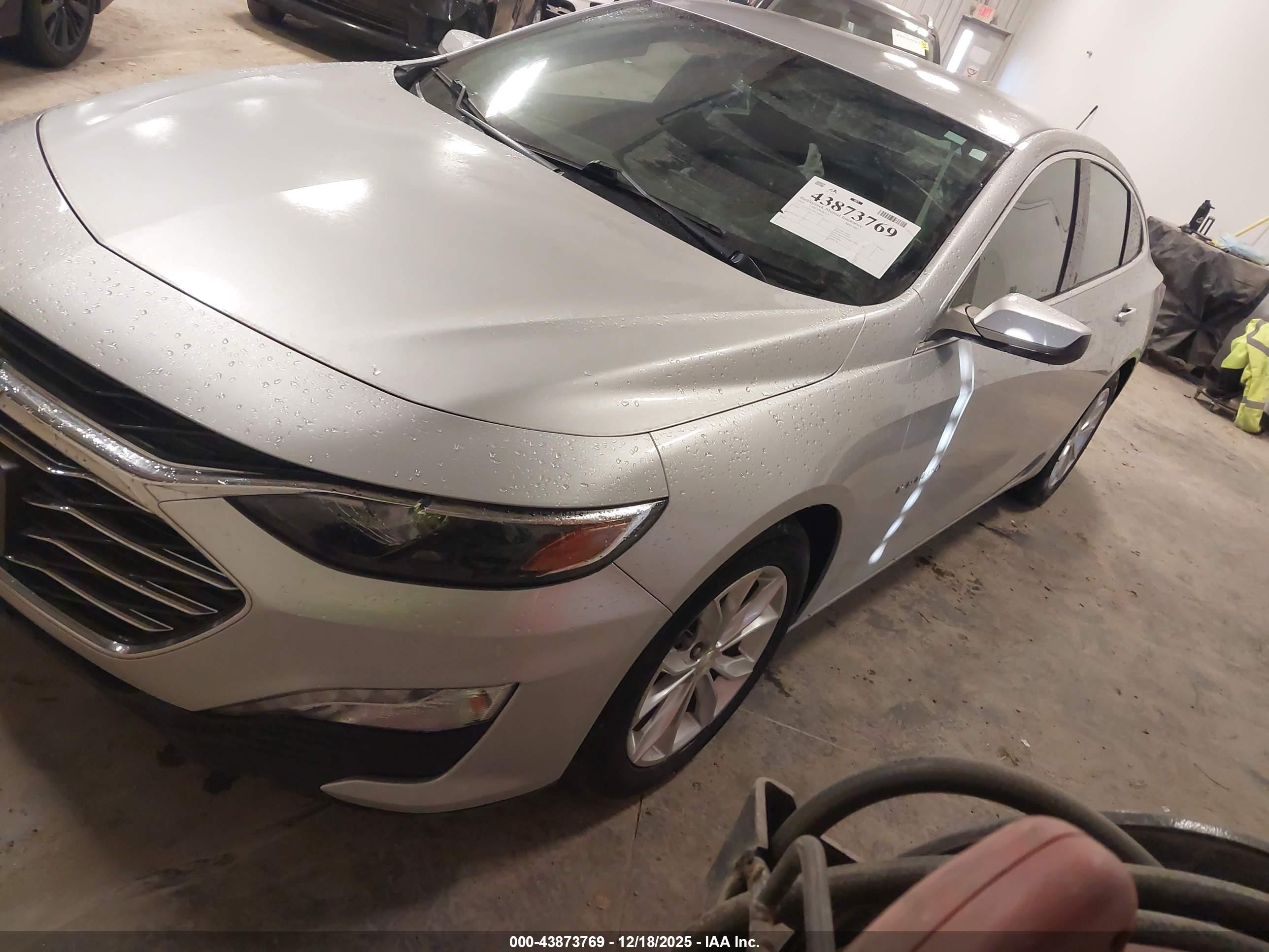 CHEVROLET MALIBU image 2
