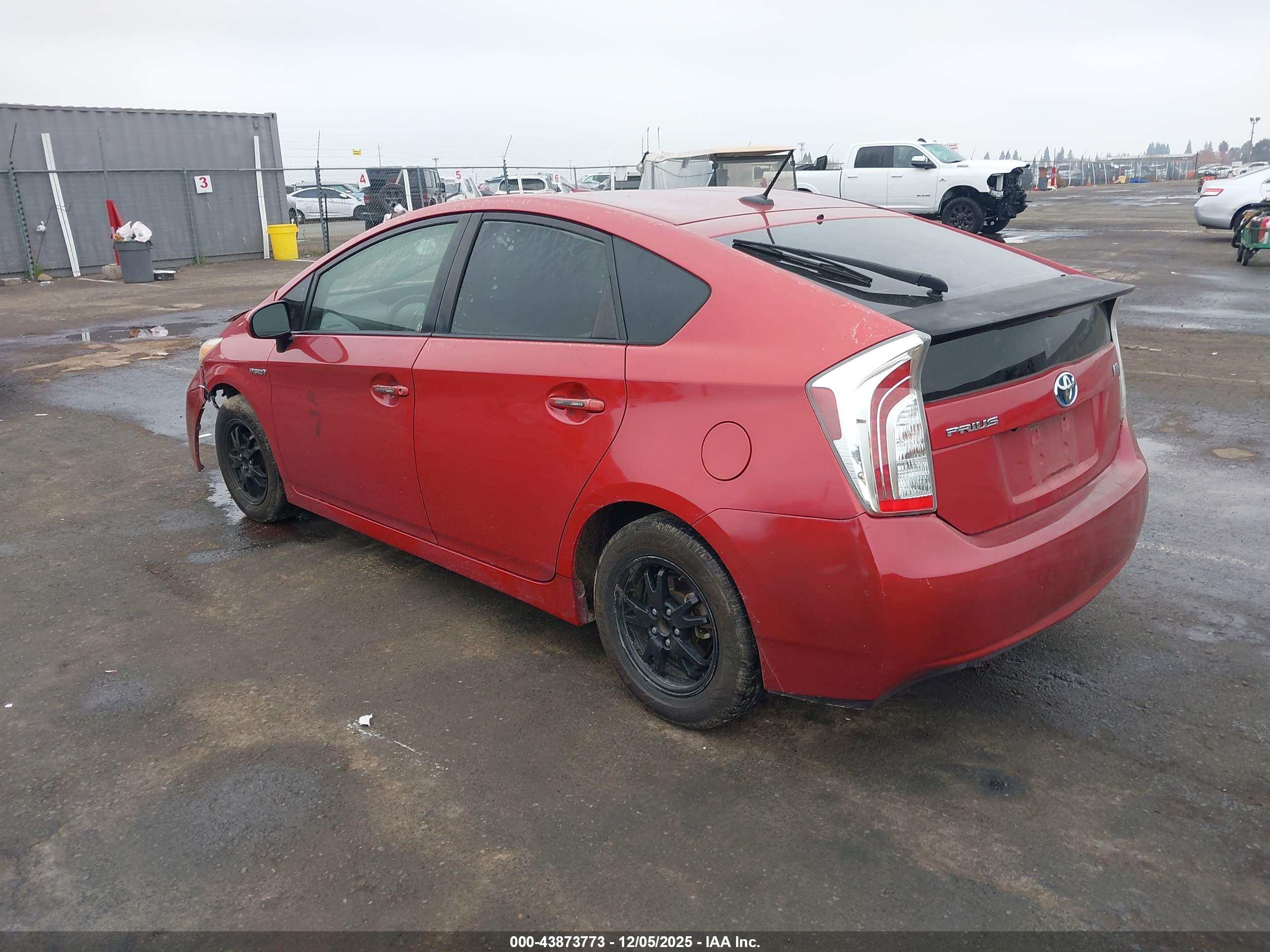 TOYOTA PRIUS image 3