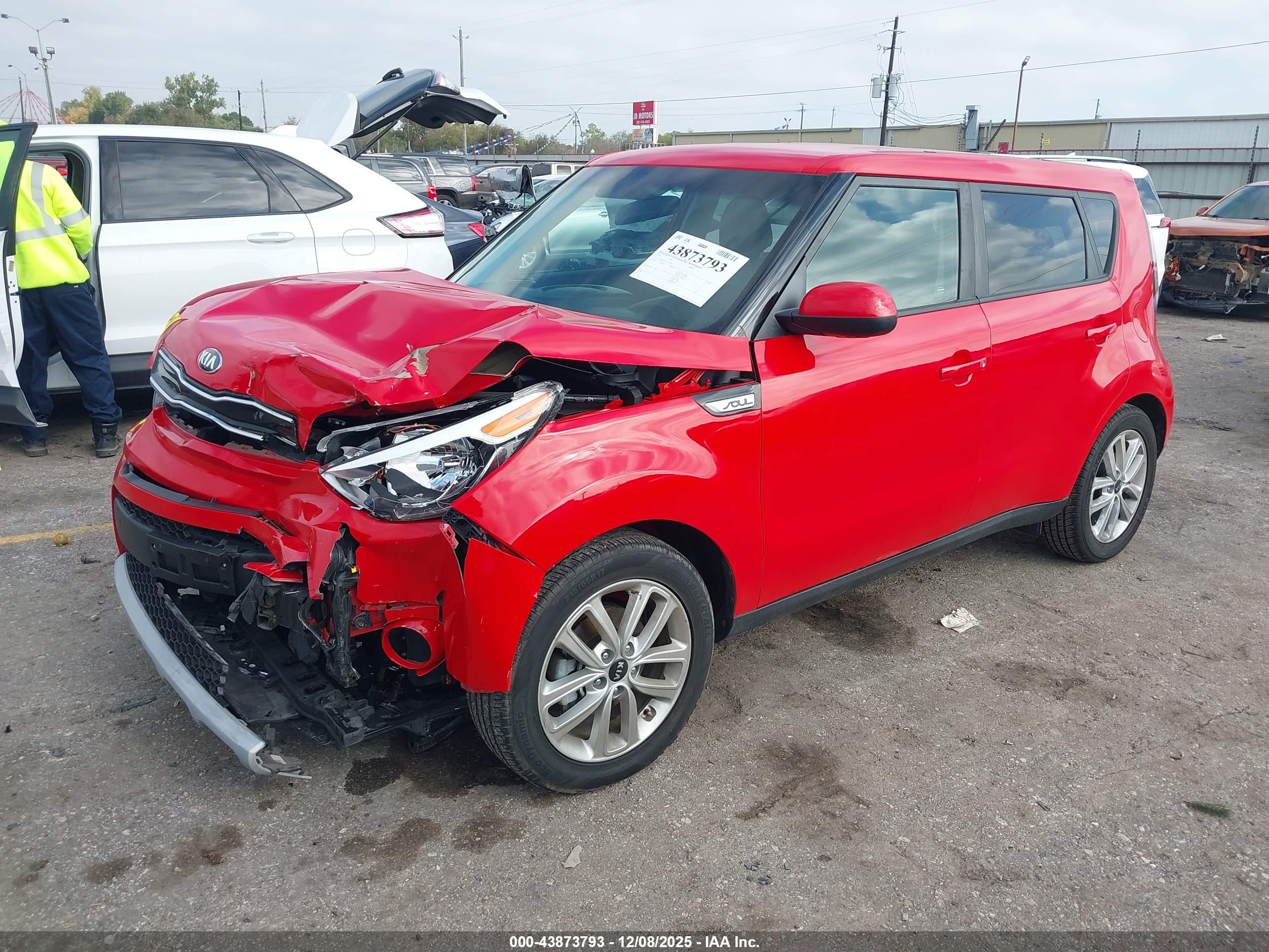 KIA SOUL image 2