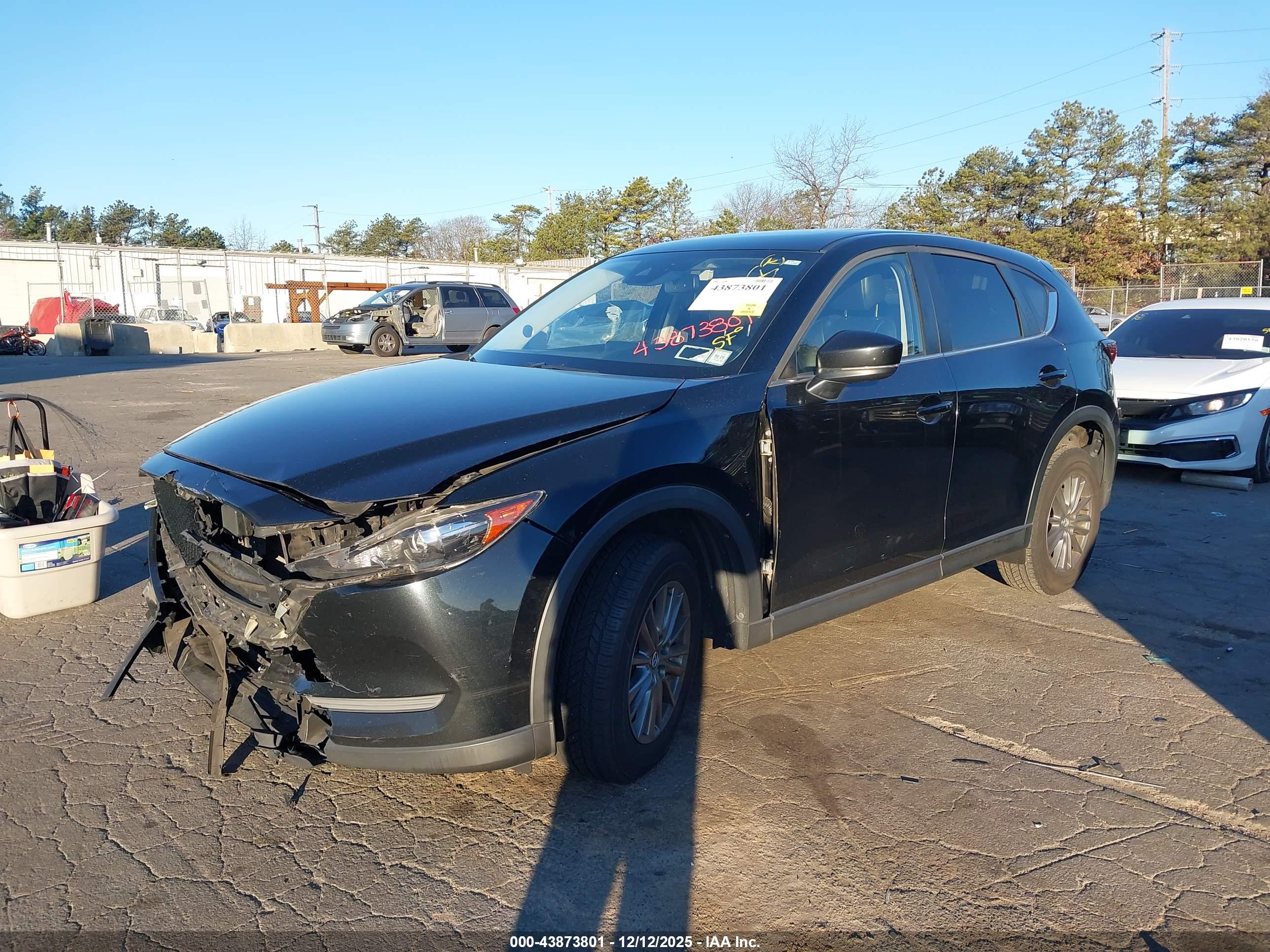 MAZDA CX-5 image 2