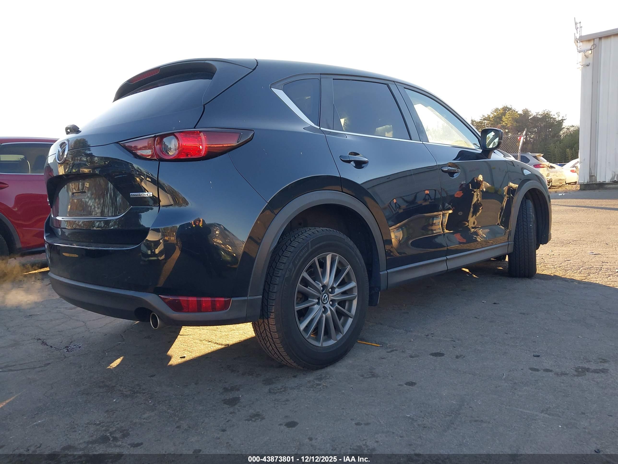 MAZDA CX-5 image 4