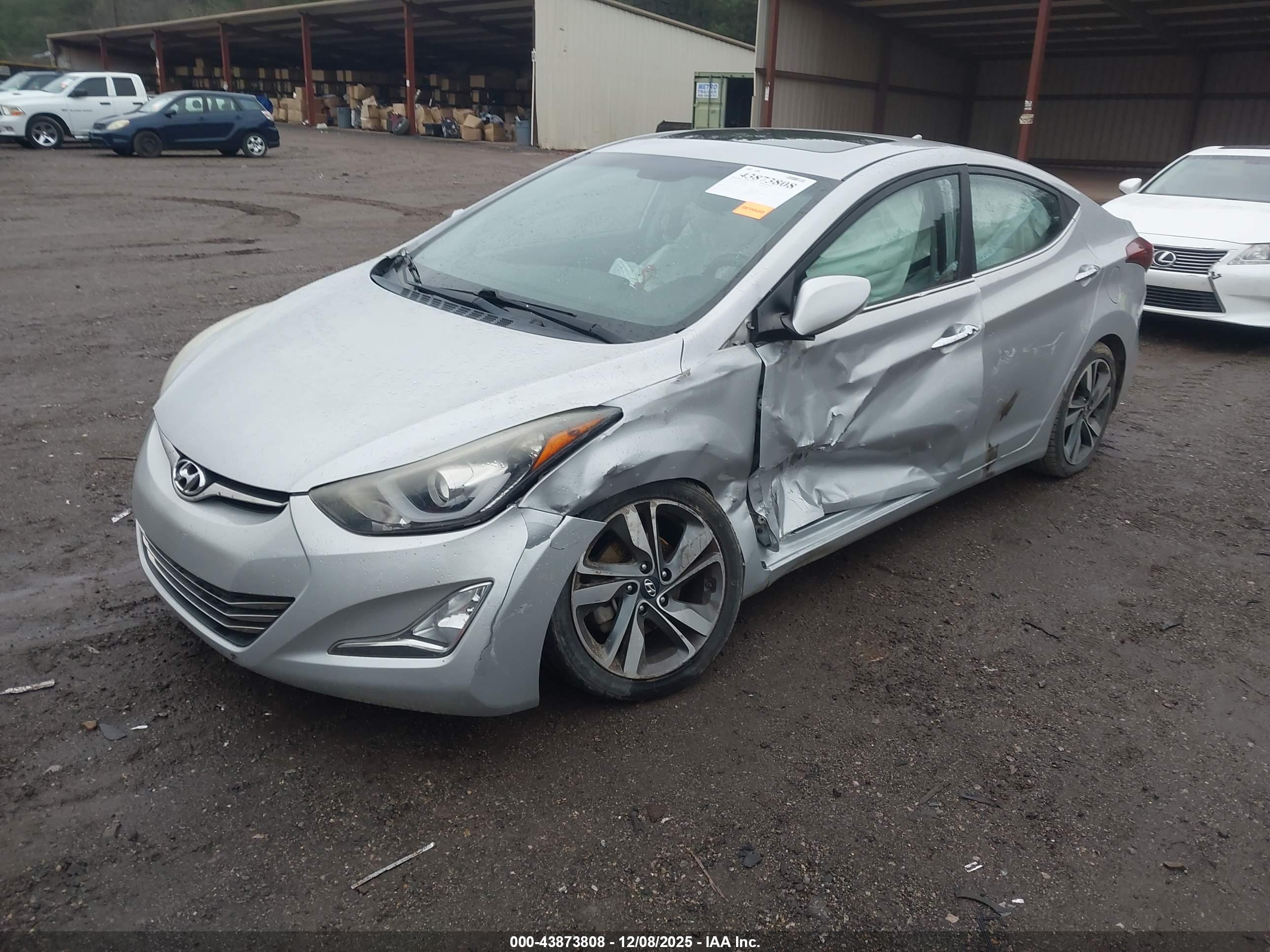 HYUNDAI ELANTRA image 2
