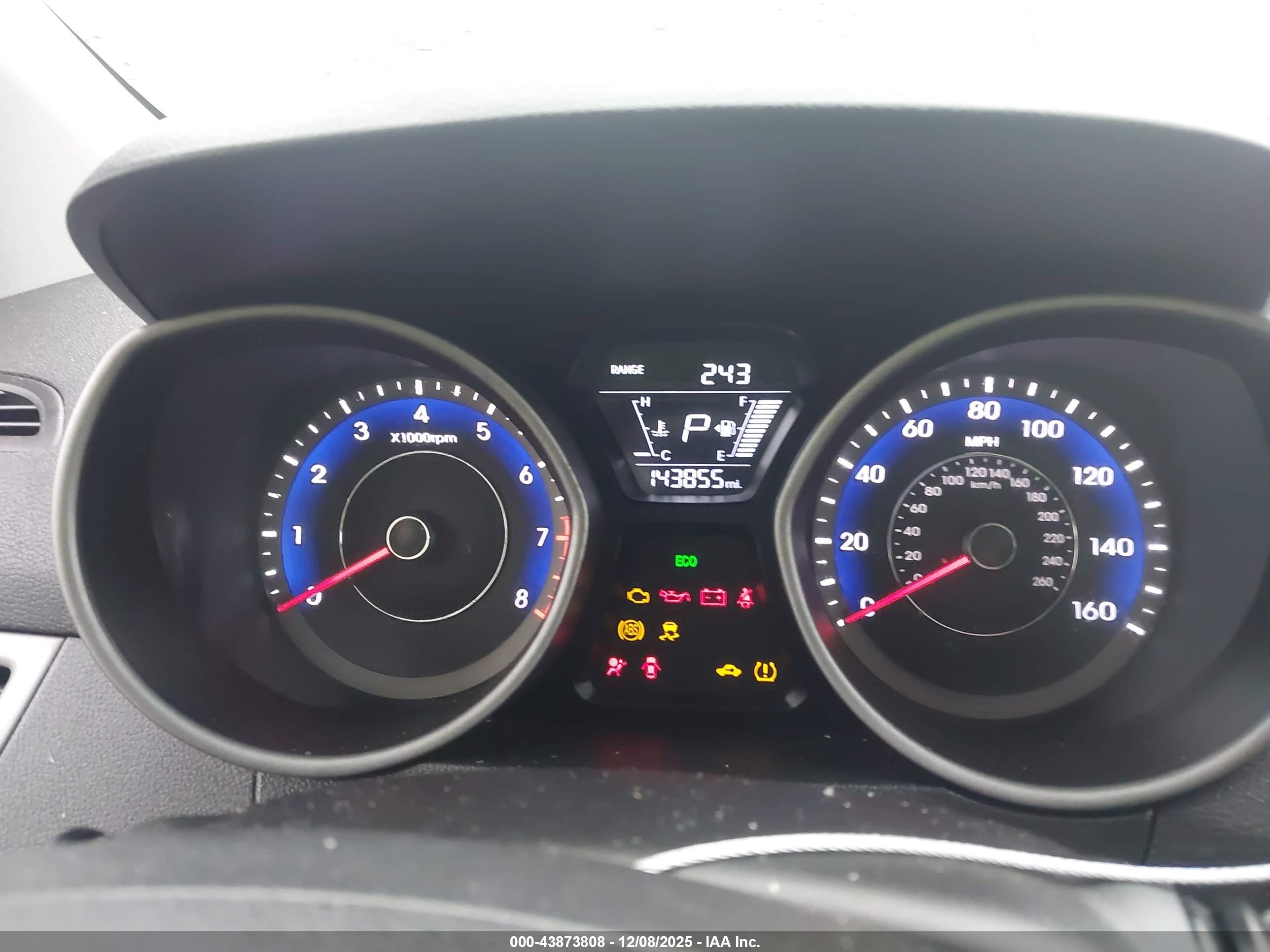 HYUNDAI ELANTRA image 7