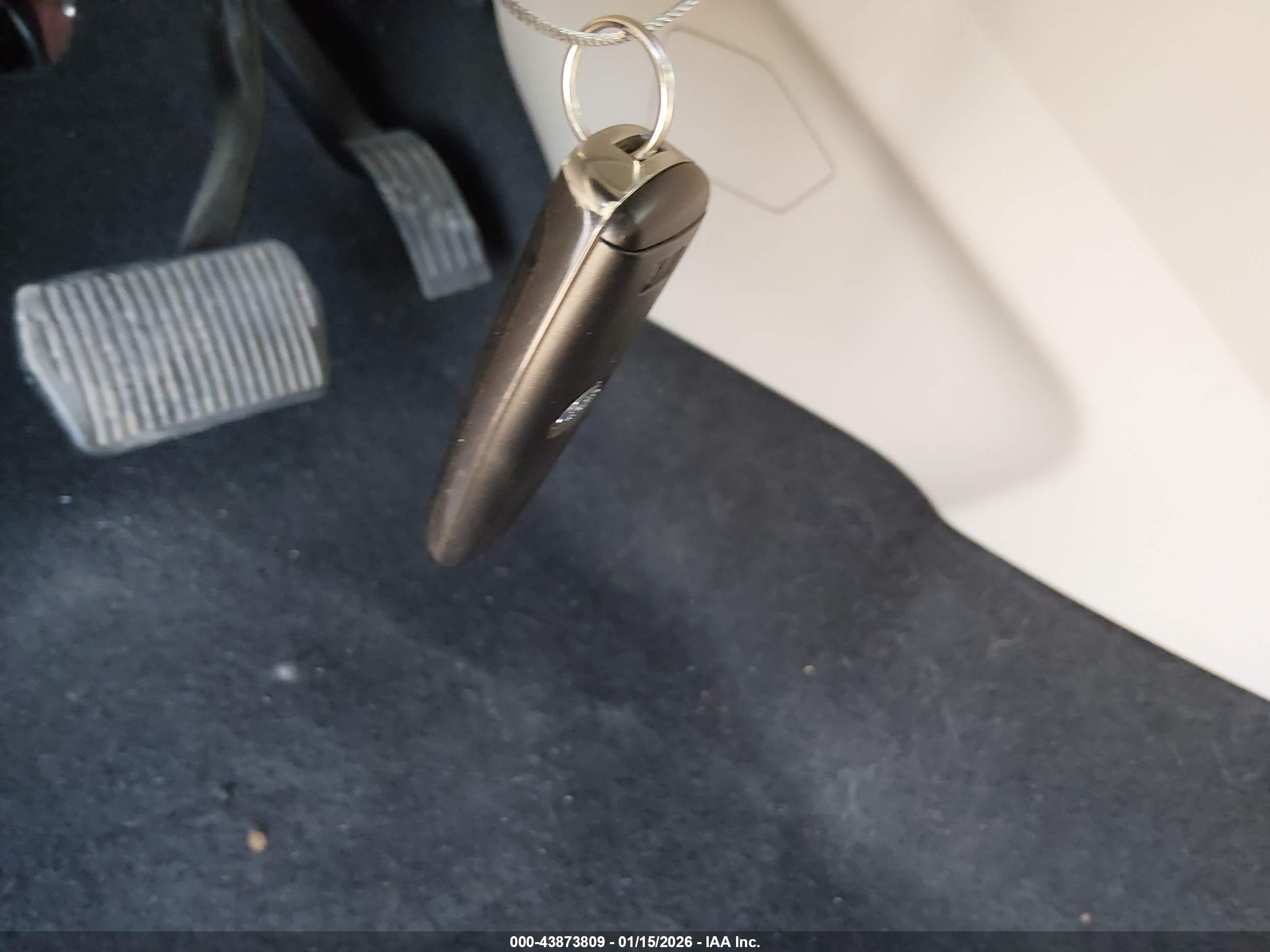FORD ESCAPE image 11