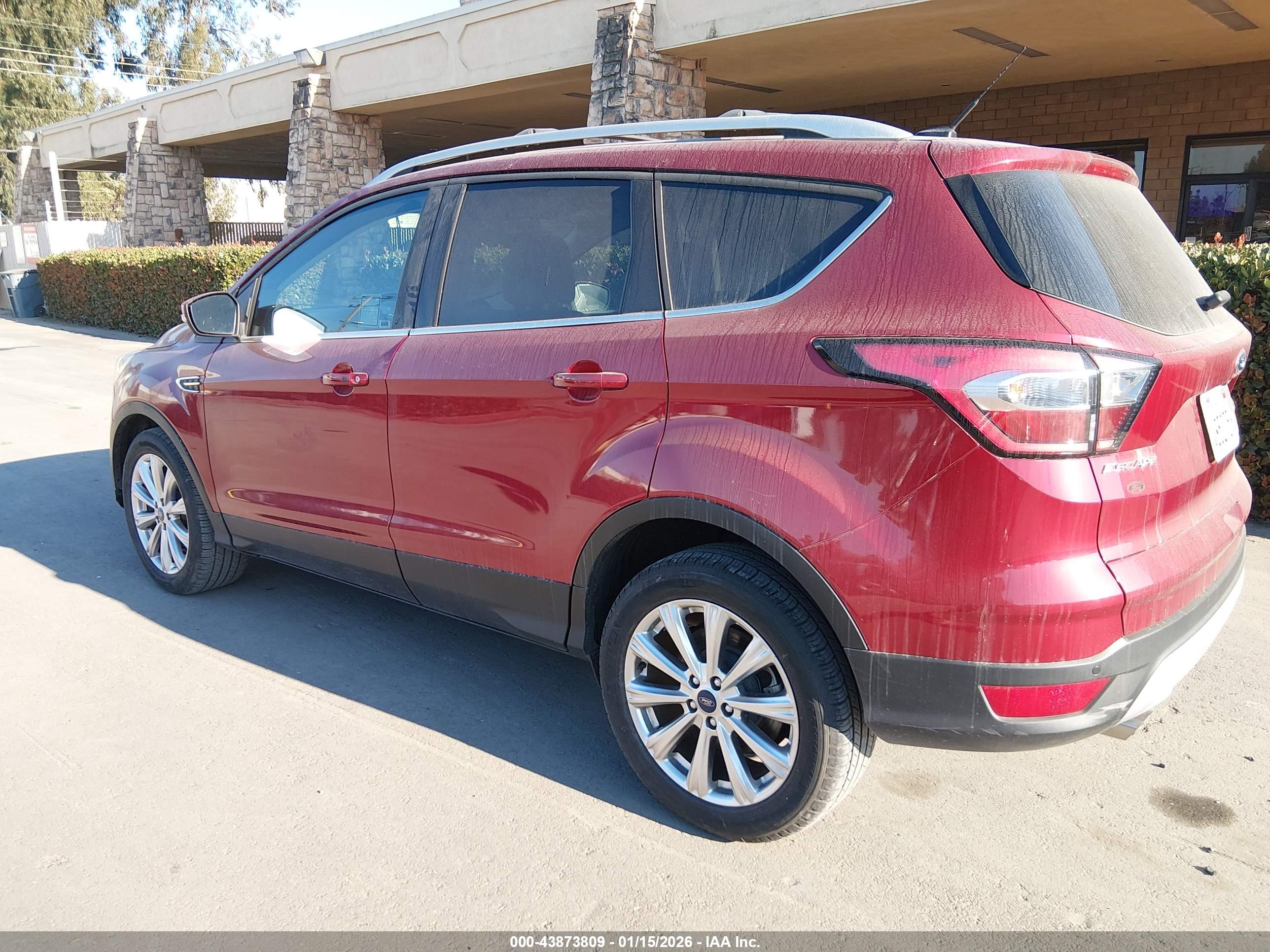 FORD ESCAPE image 3