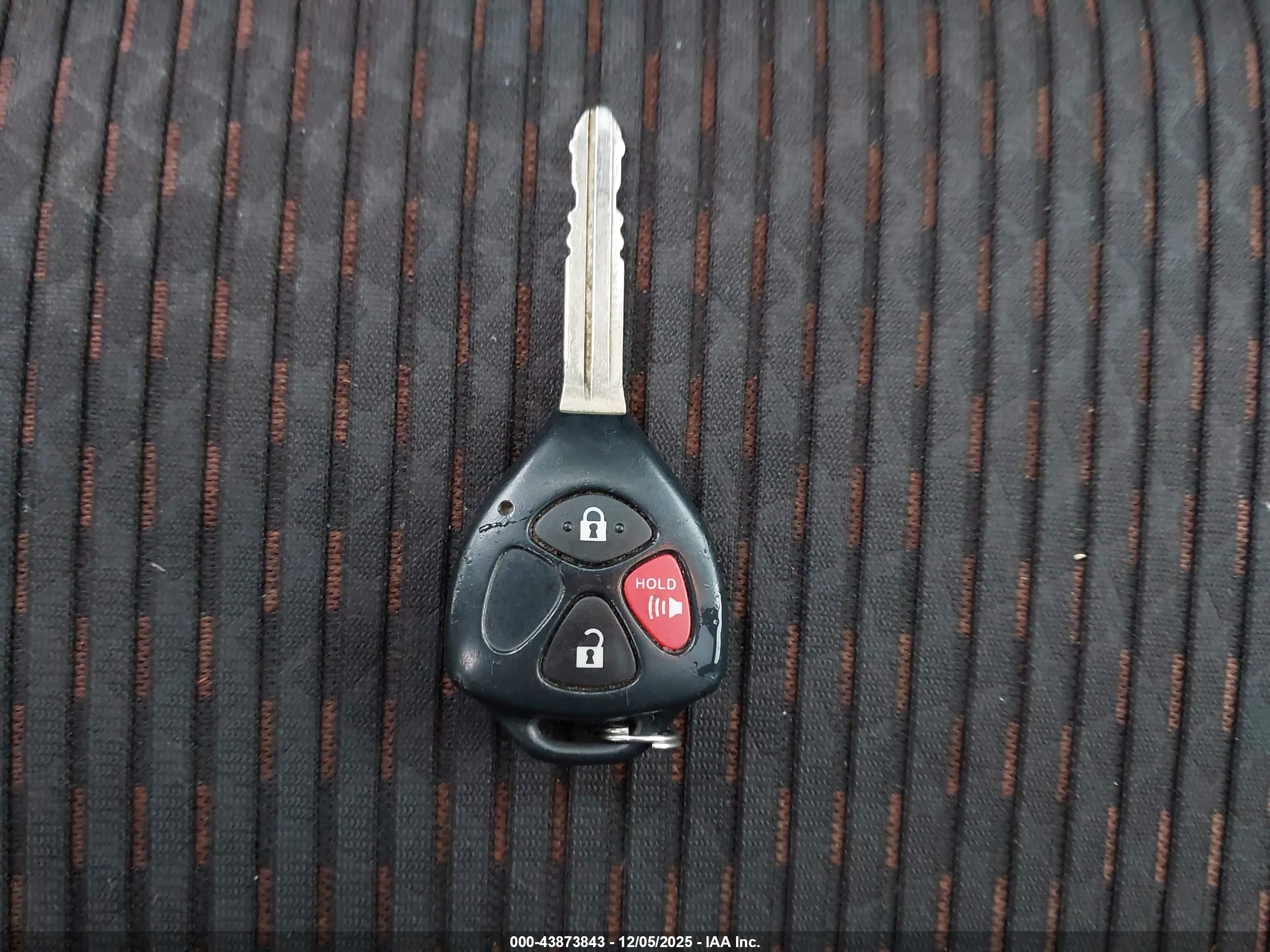 TOYOTA 4RUNNER image 11