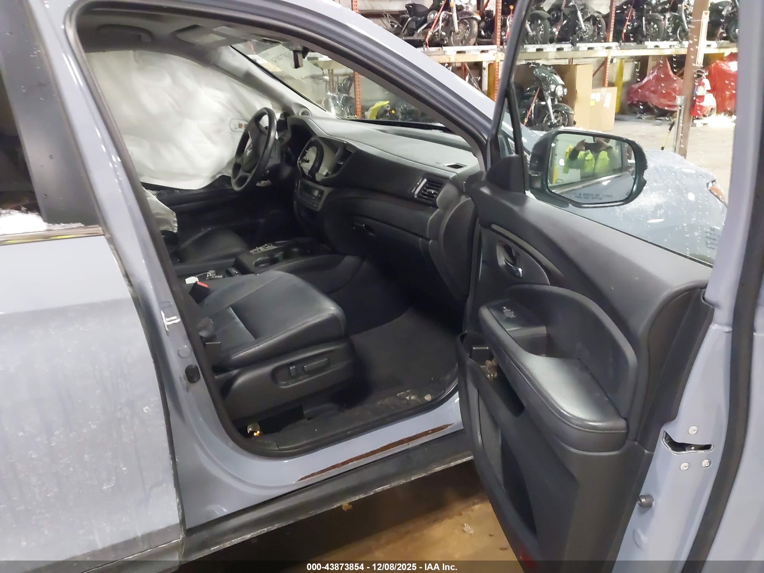 HONDA PILOT image 5