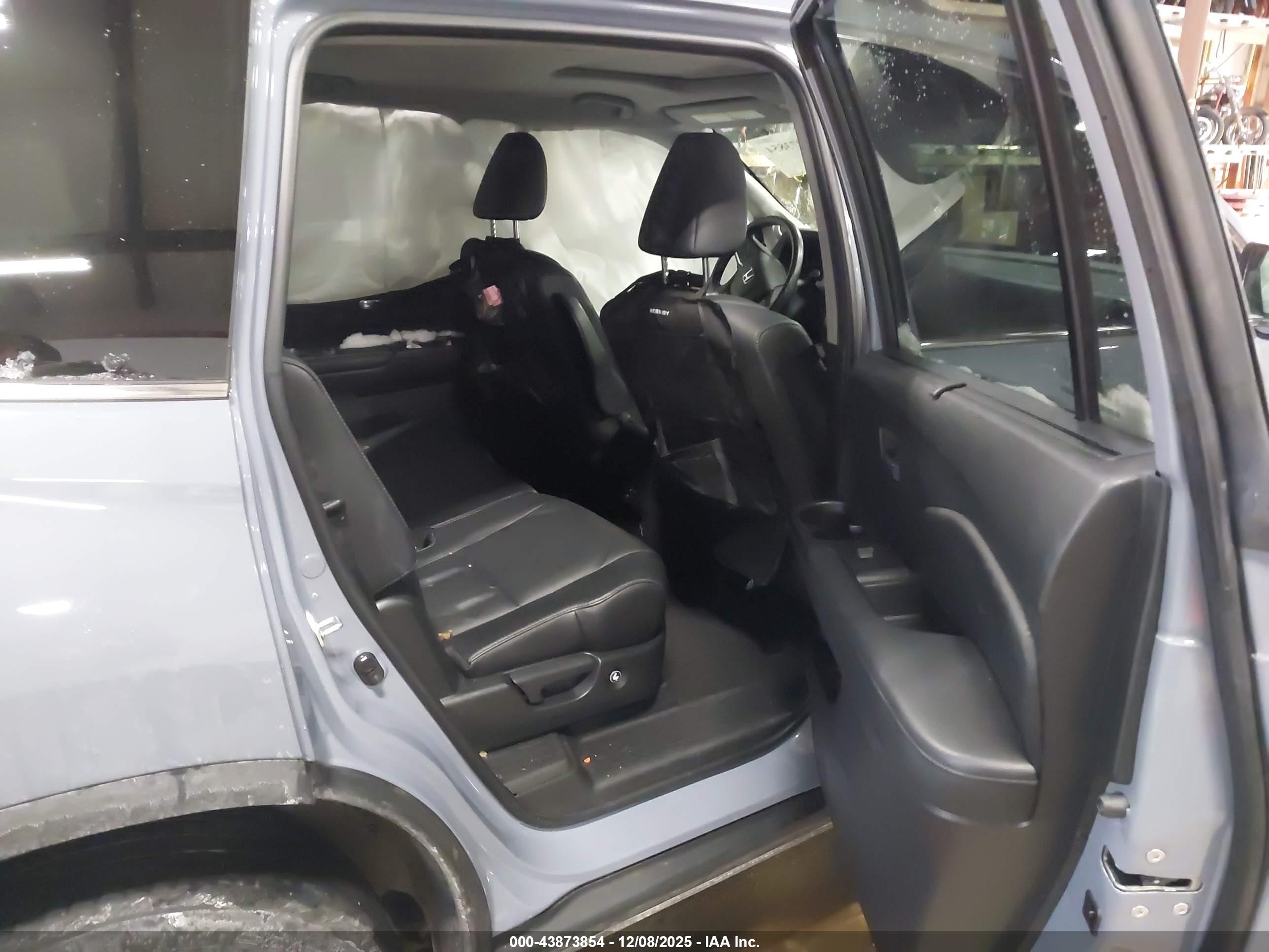 HONDA PILOT image 8
