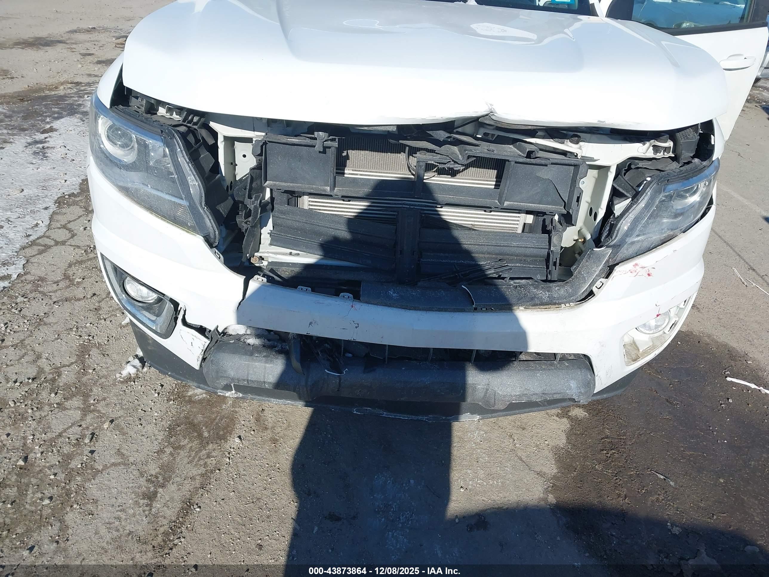 CHEVROLET COLORADO image 6