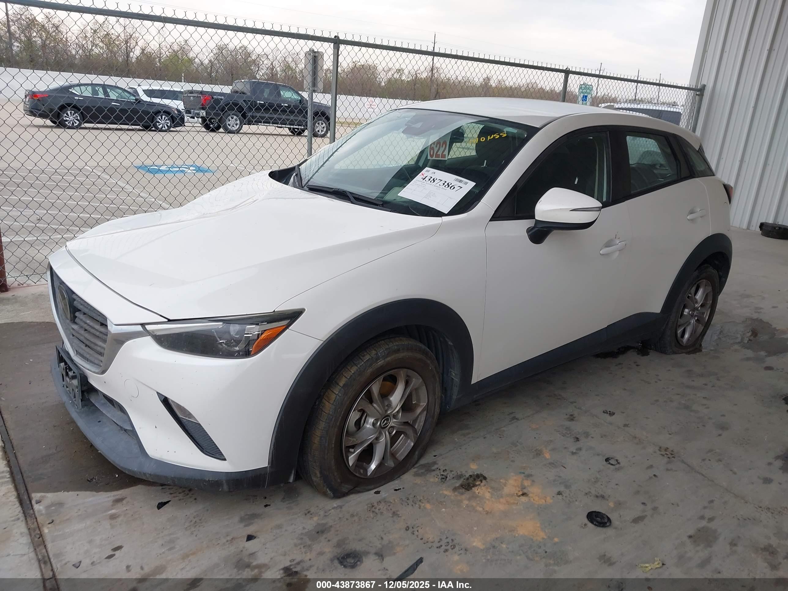 MAZDA CX-3 image 2