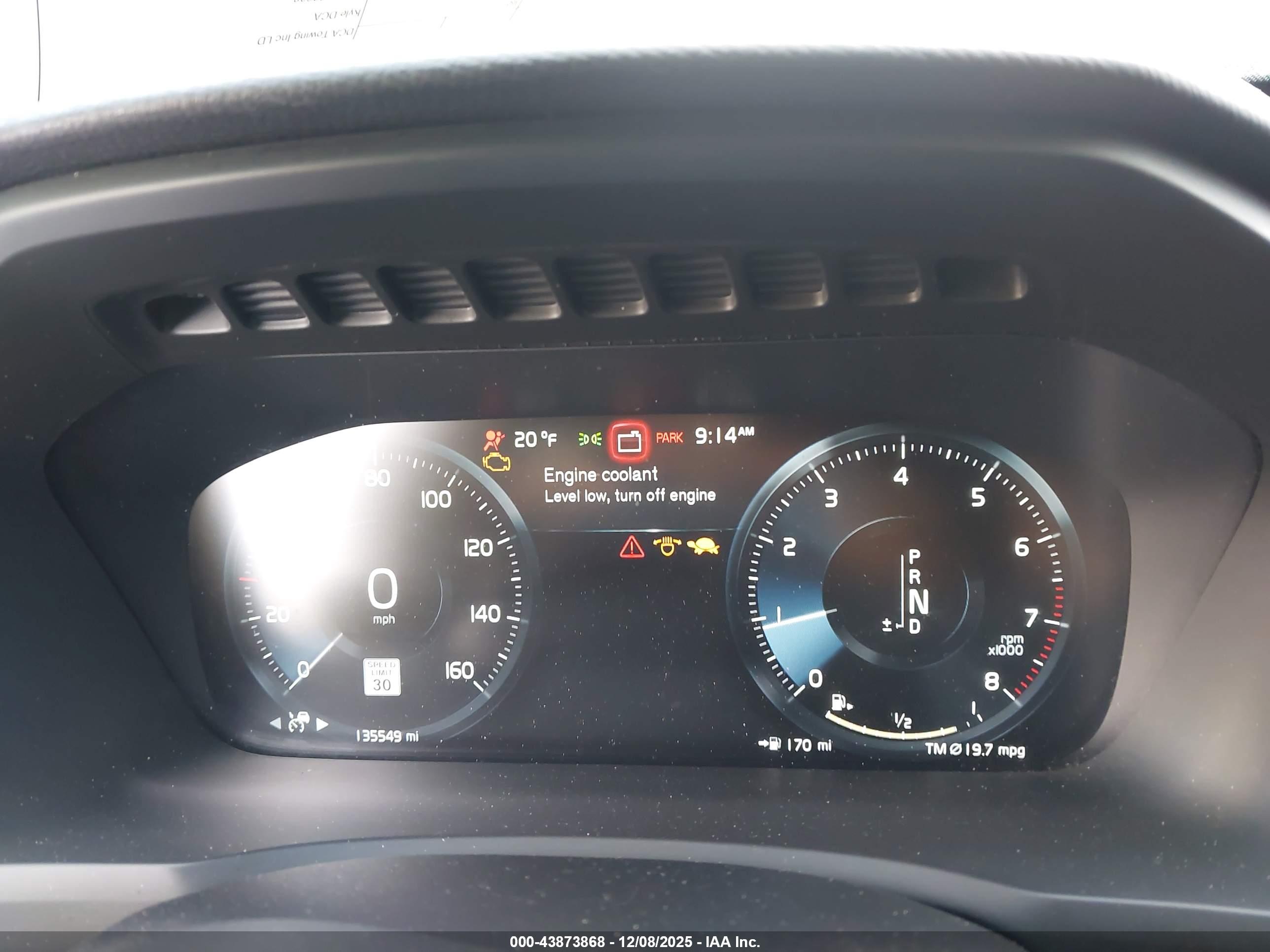VOLVO XC90 image 7