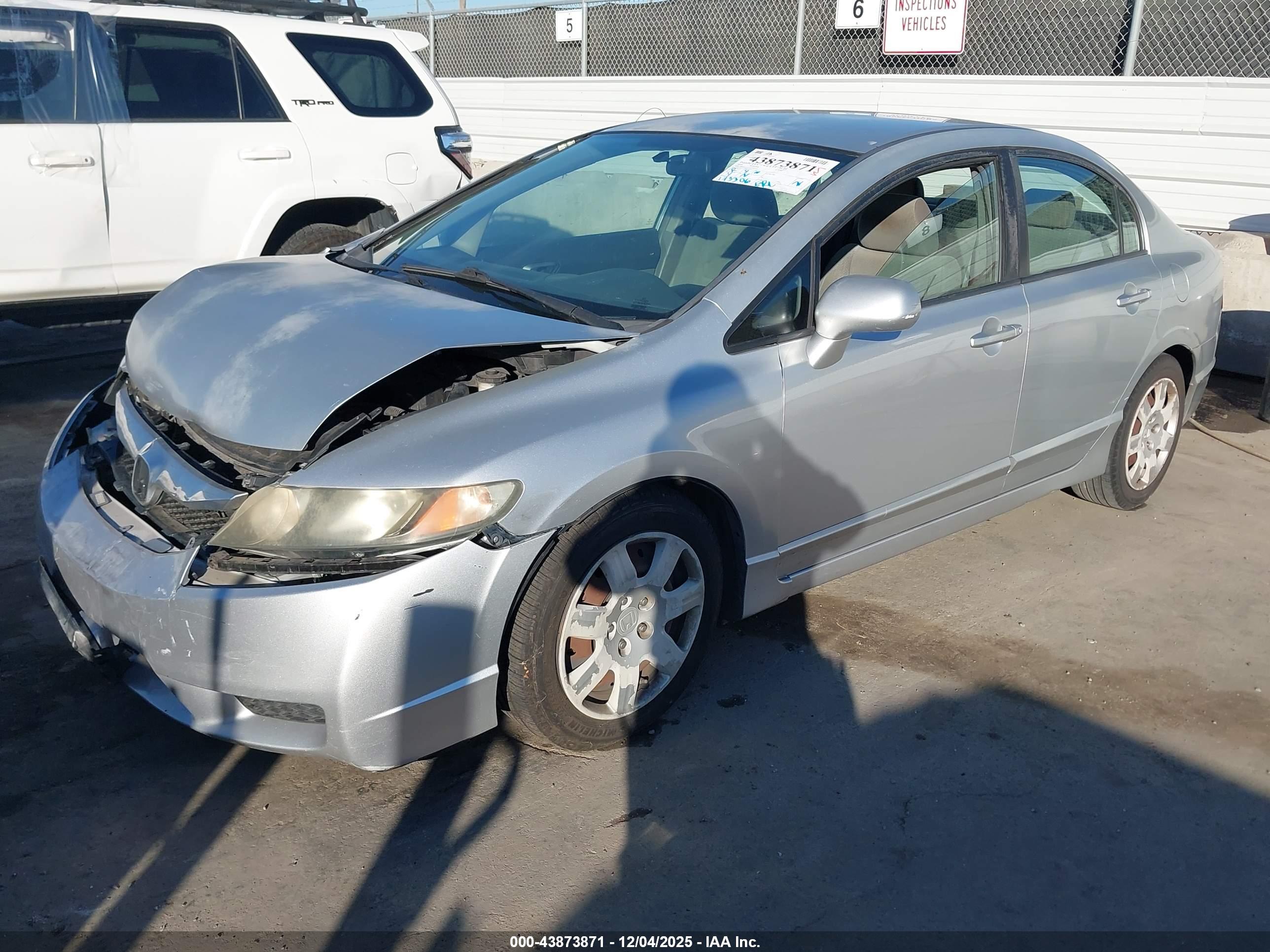 HONDA CIVIC image 2