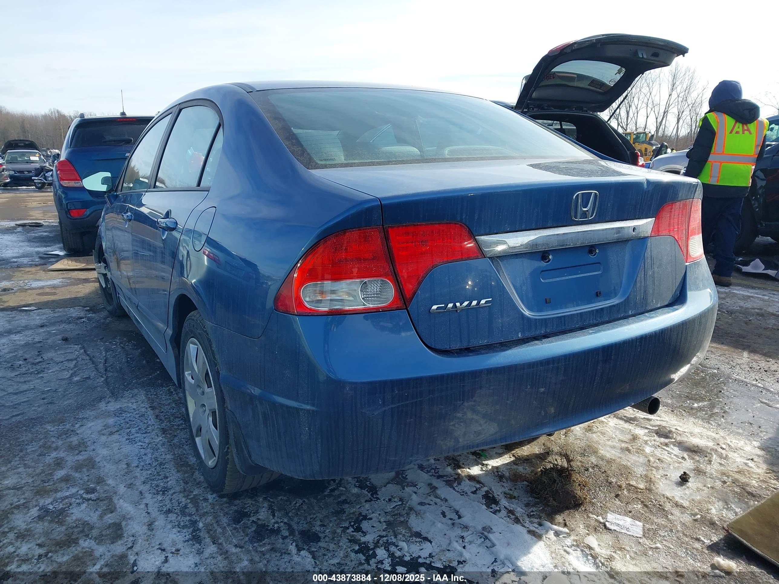 HONDA CIVIC image 3