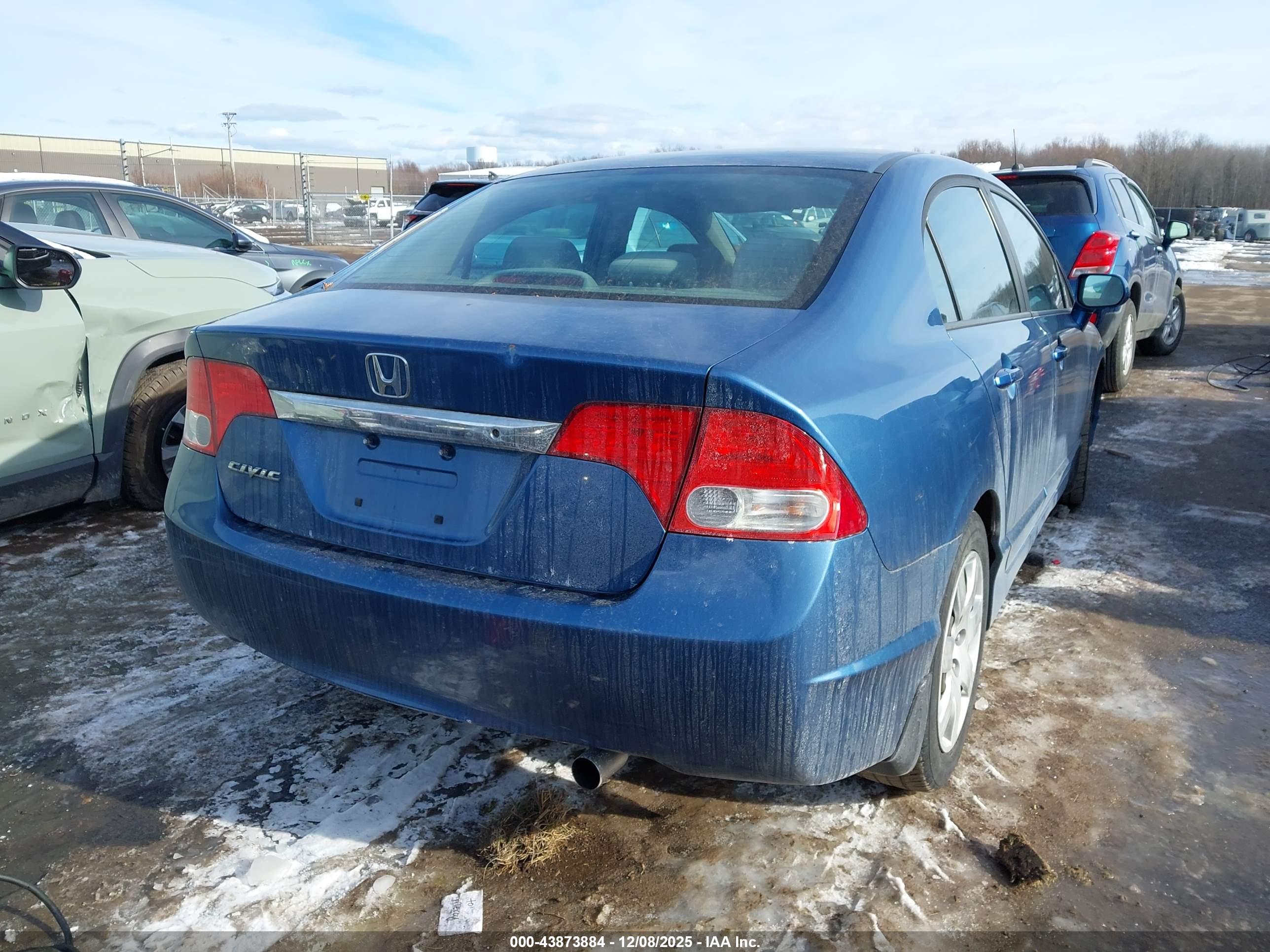 HONDA CIVIC image 4