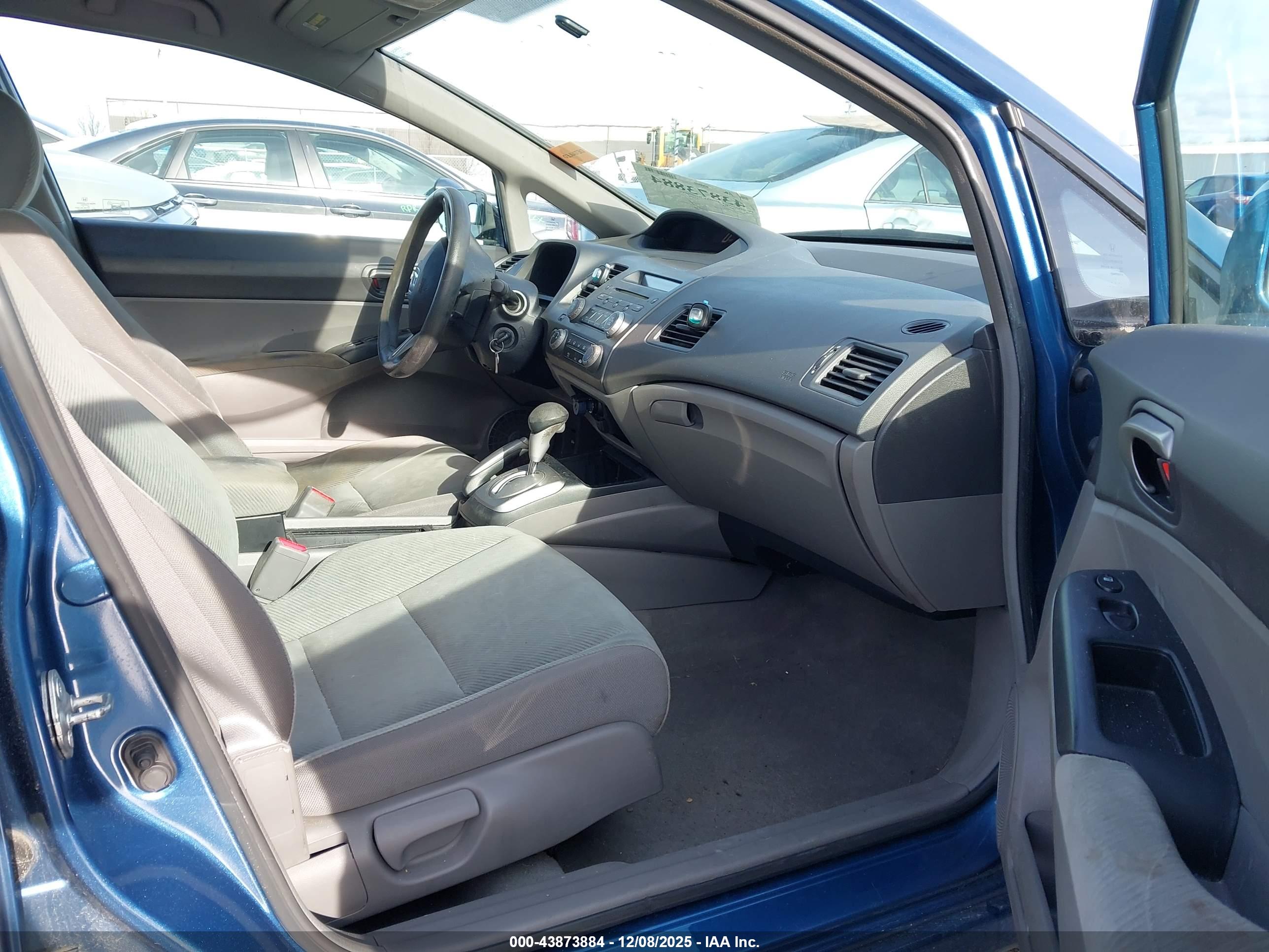 HONDA CIVIC image 5