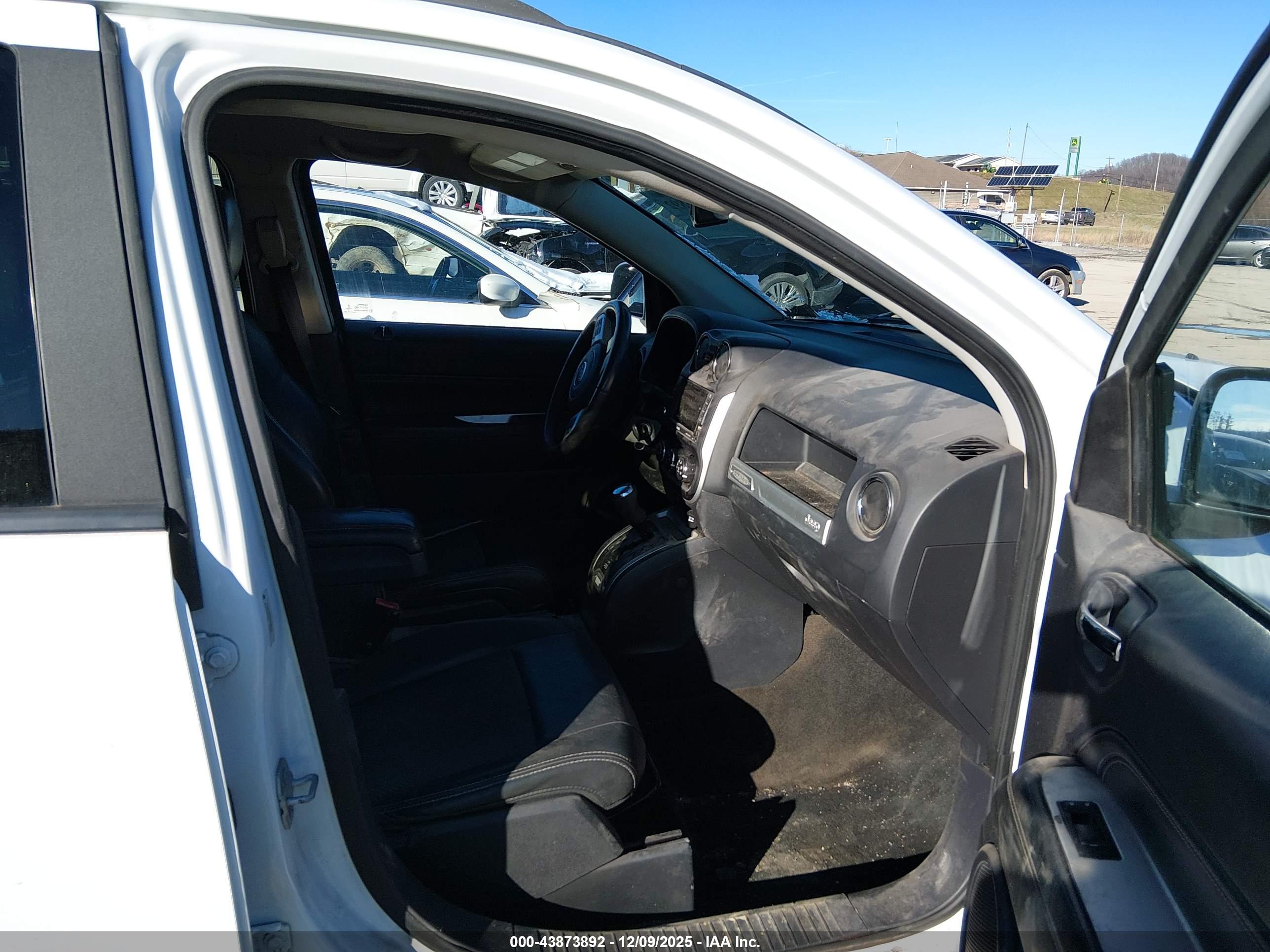 JEEP COMPASS image 5