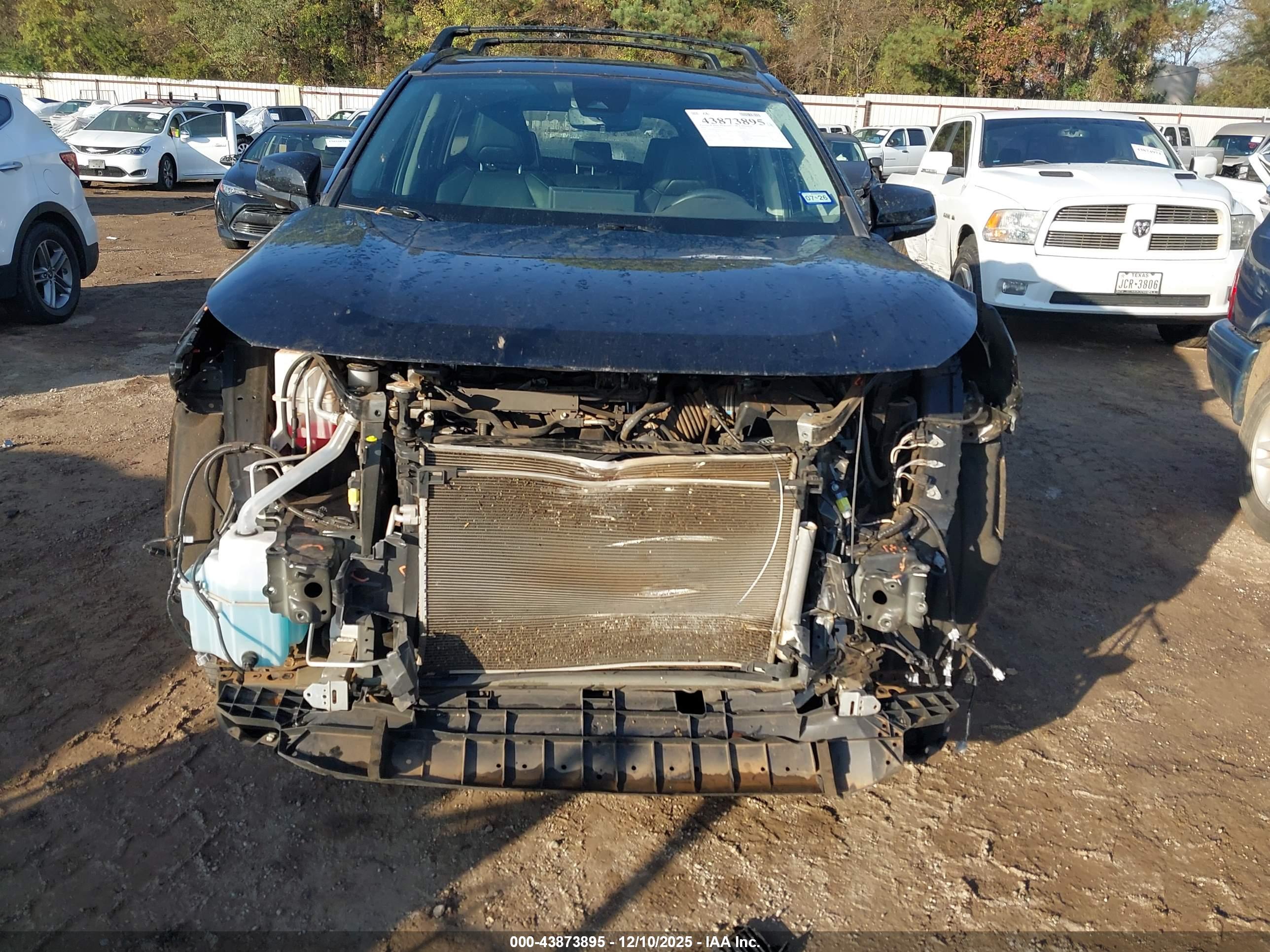 TOYOTA RAV4 image 6