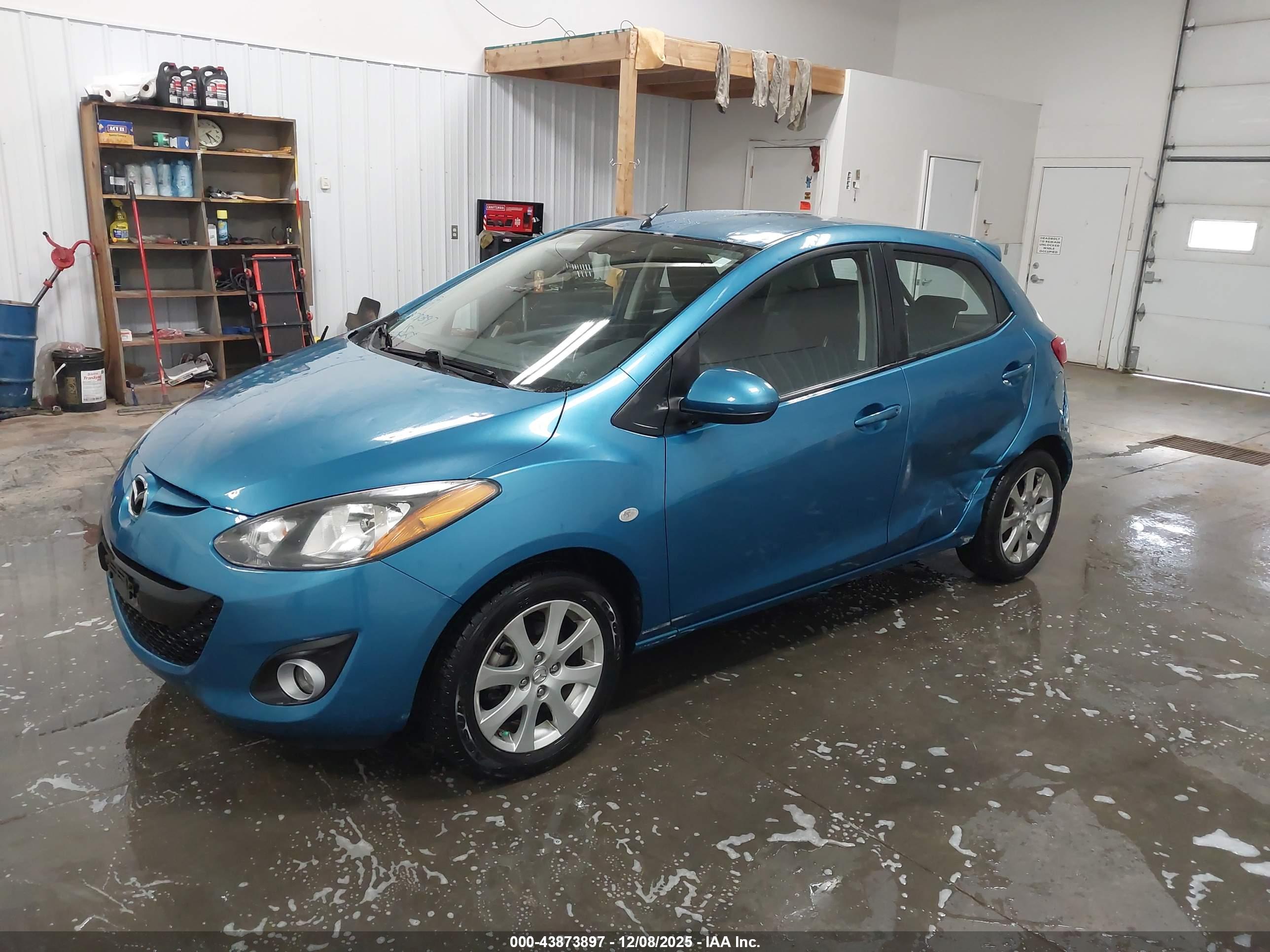 MAZDA MAZDA2 image 2