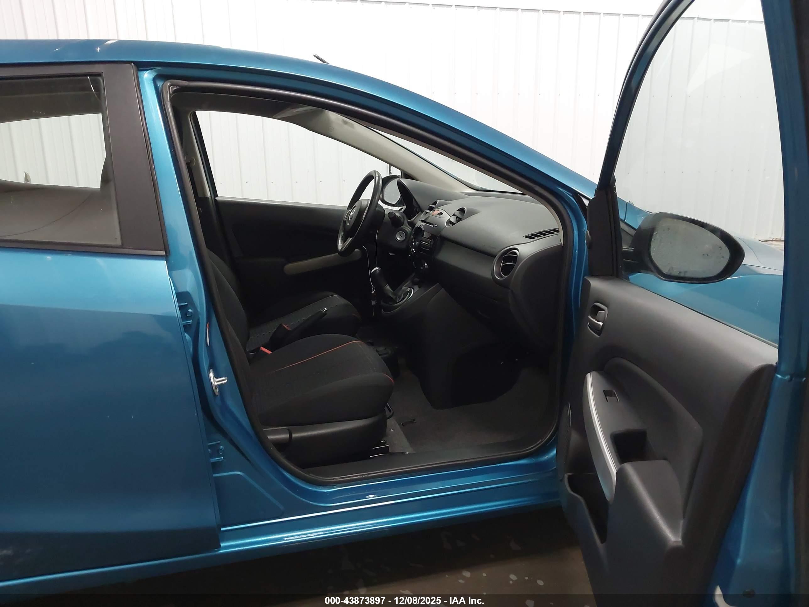 MAZDA MAZDA2 image 5