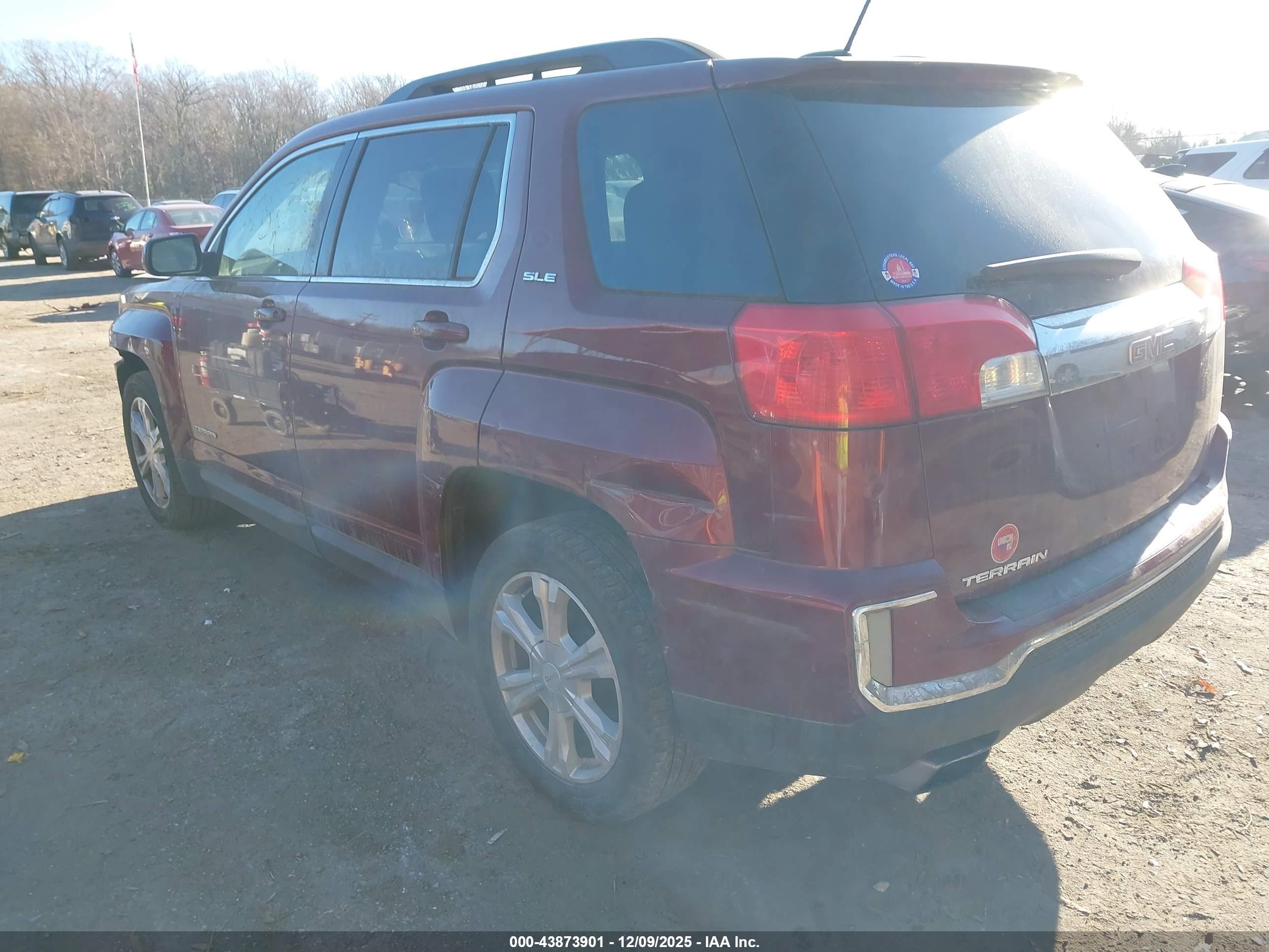 GMC TERRAIN image 3