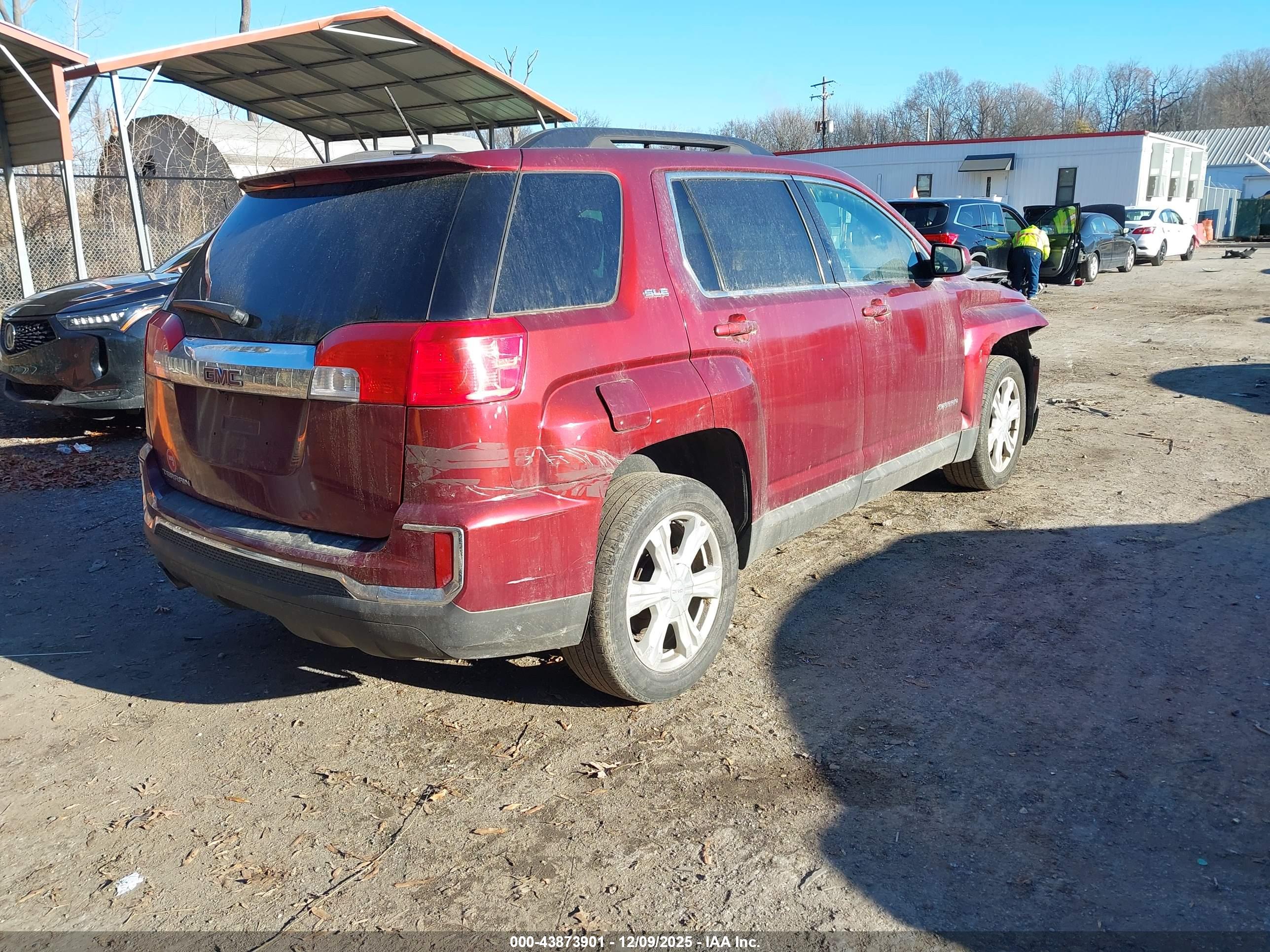 GMC TERRAIN image 4