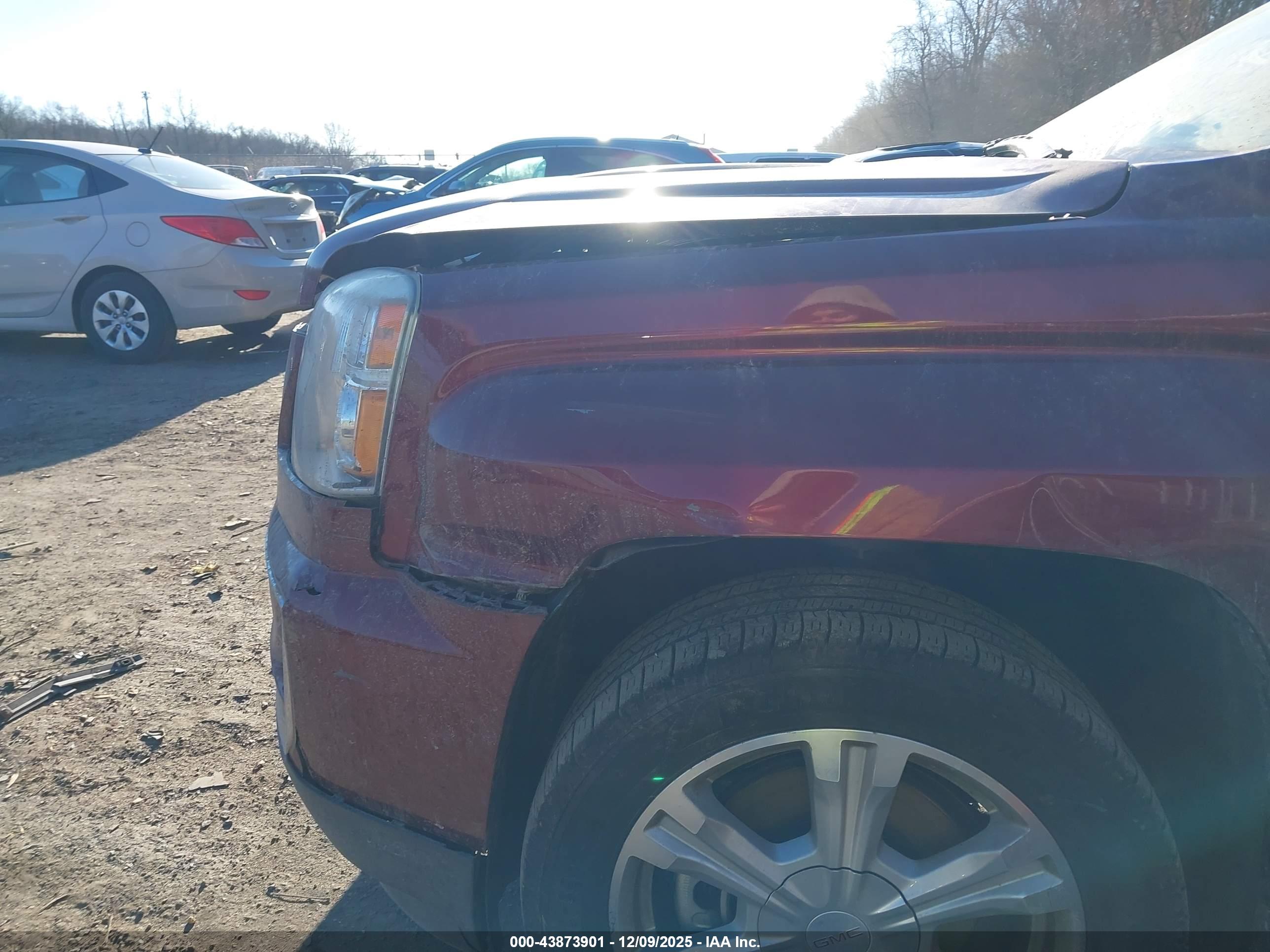 GMC TERRAIN image 6