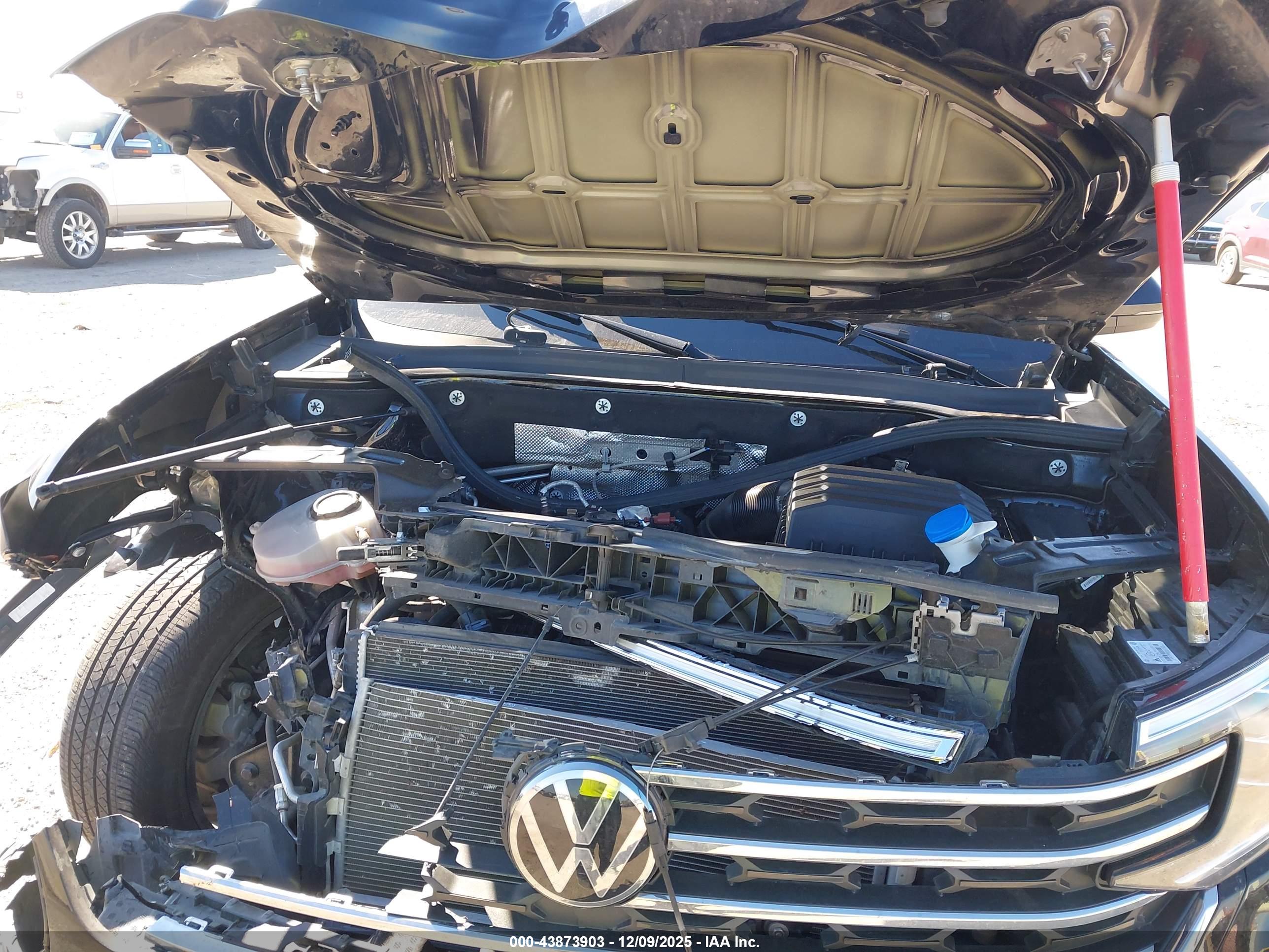 VOLKSWAGEN ATLAS image 10