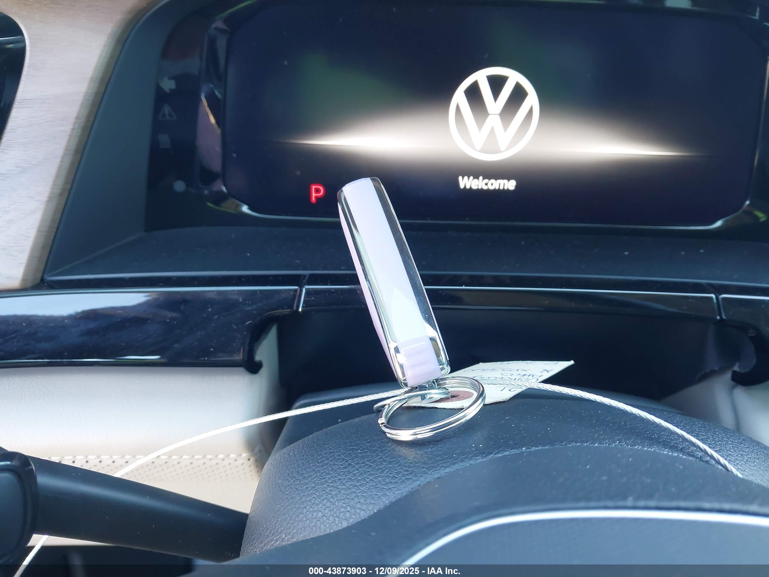 VOLKSWAGEN ATLAS image 11