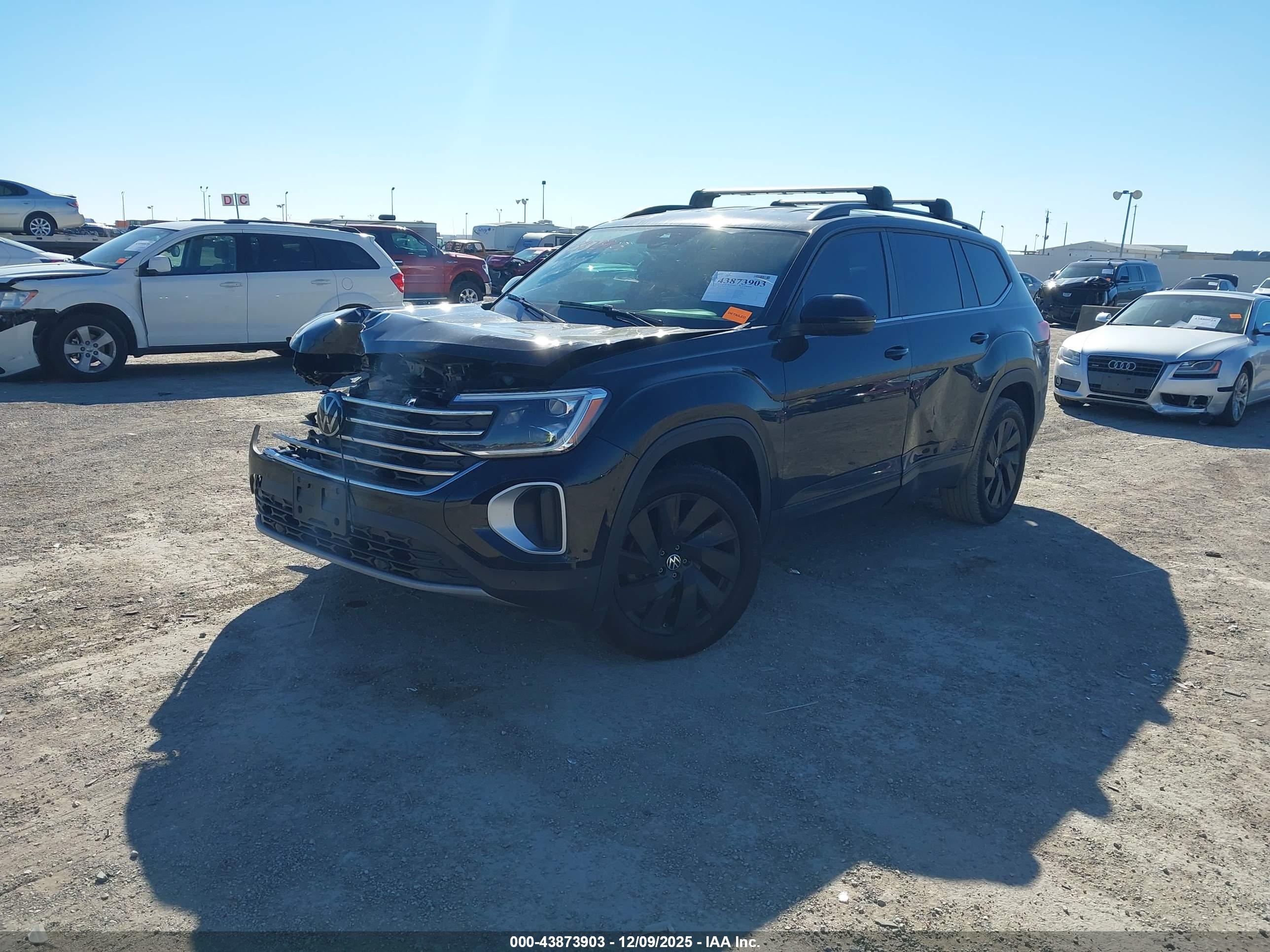 VOLKSWAGEN ATLAS image 2