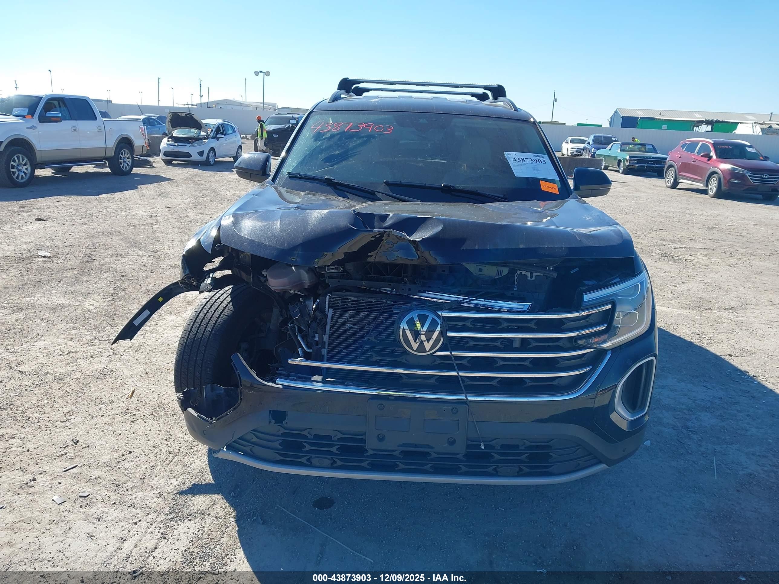 VOLKSWAGEN ATLAS image 6