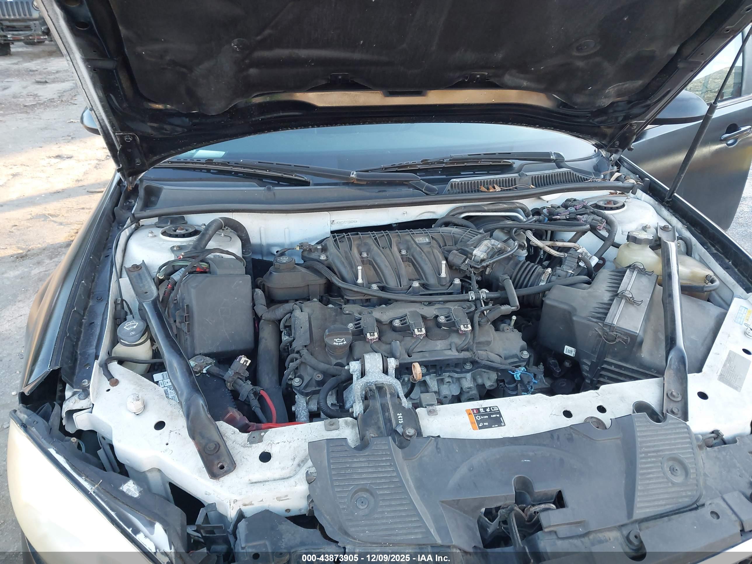 CHEVROLET IMPALA image 10