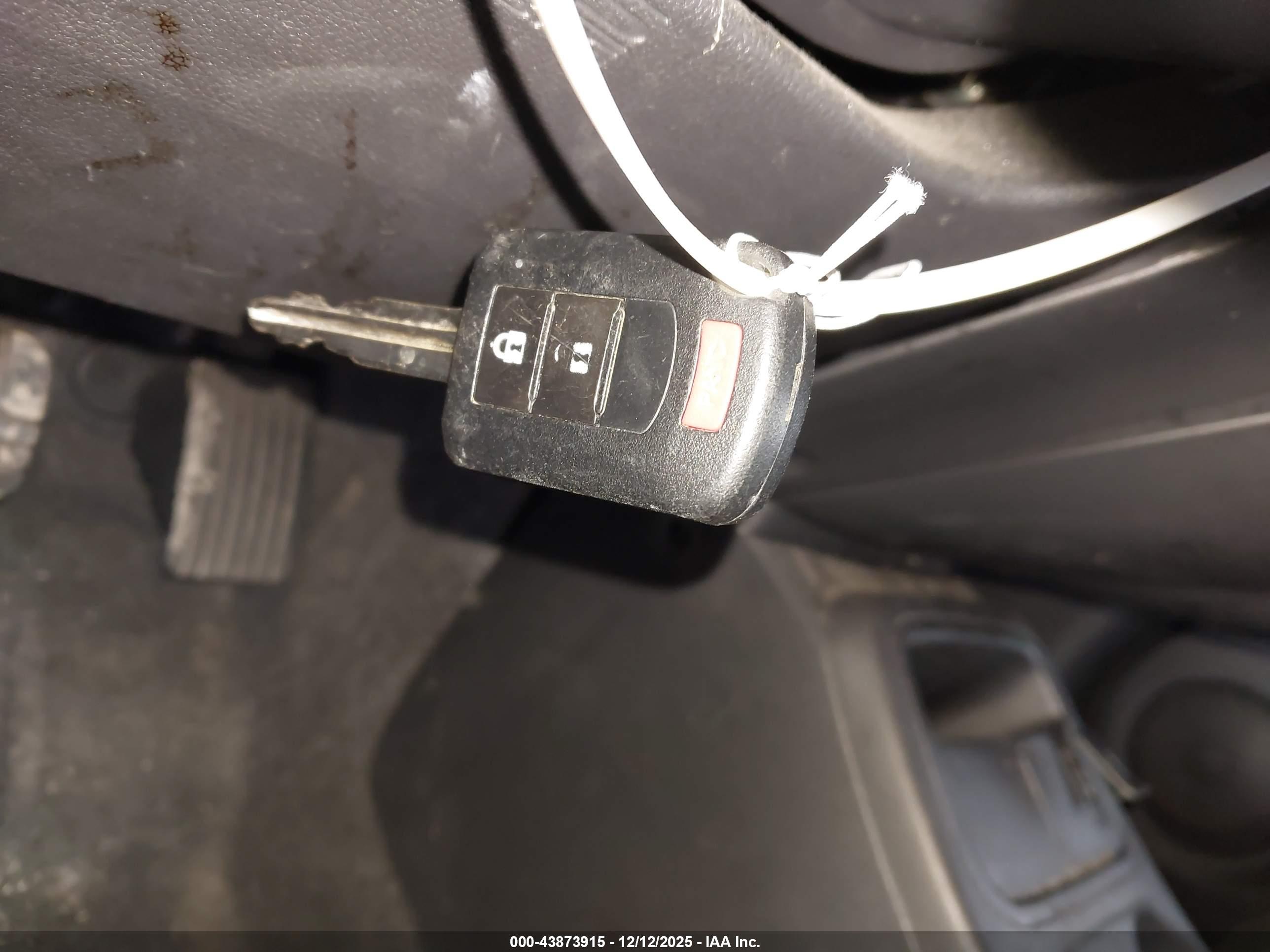 MITSUBISHI MIRAGE image 11