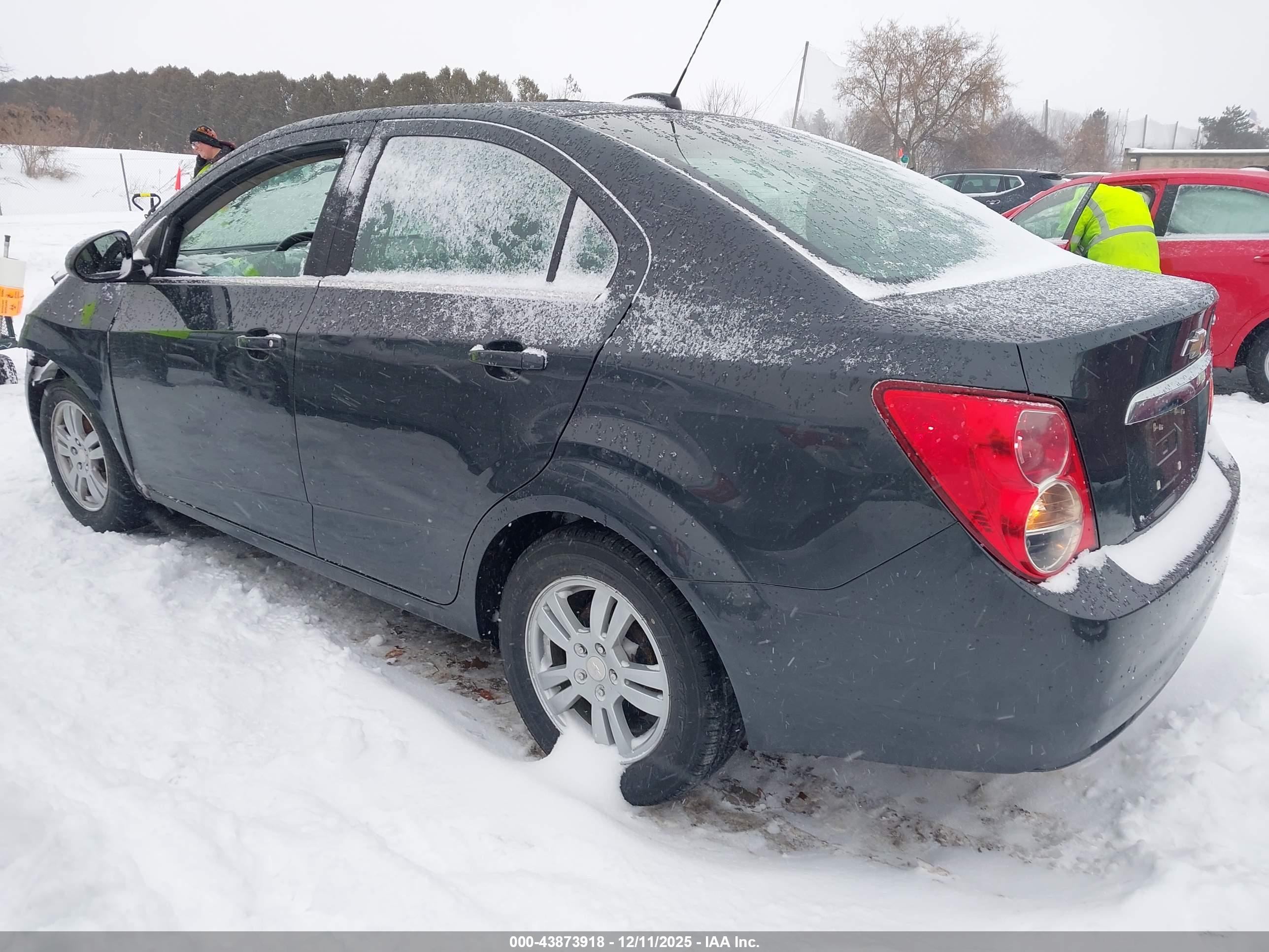 CHEVROLET SONIC image 3