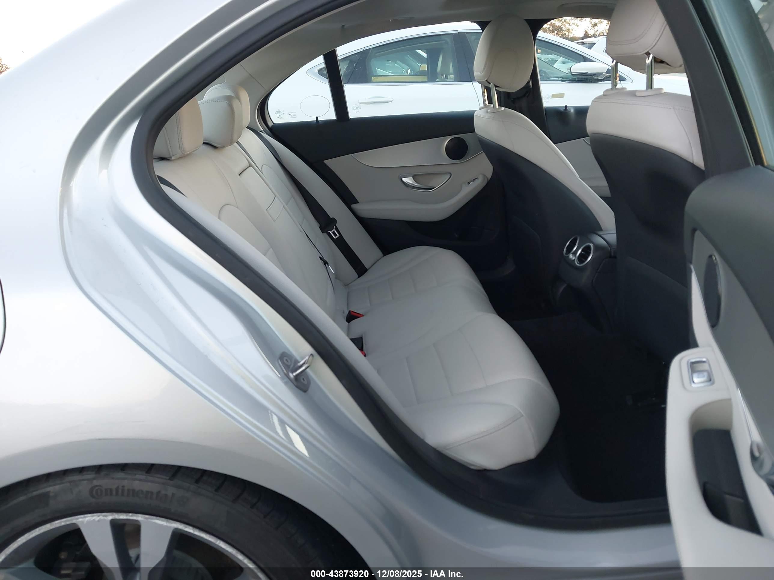 MERCEDES-BENZ C image 8