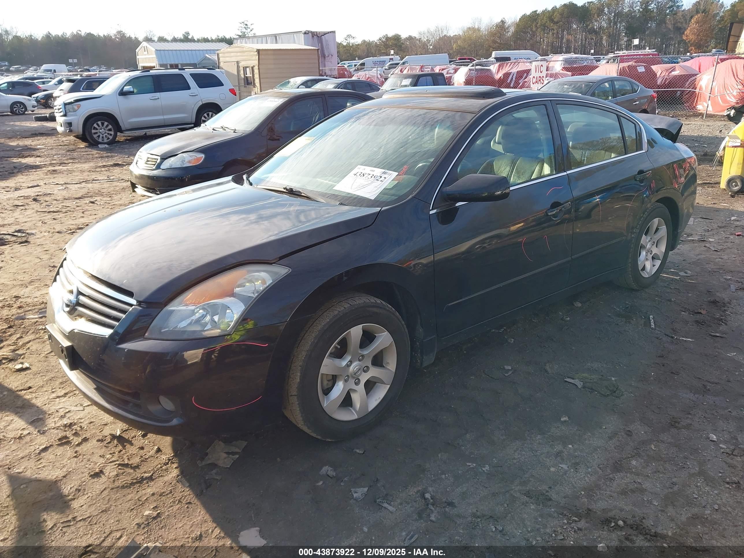NISSAN ALTIMA image 2