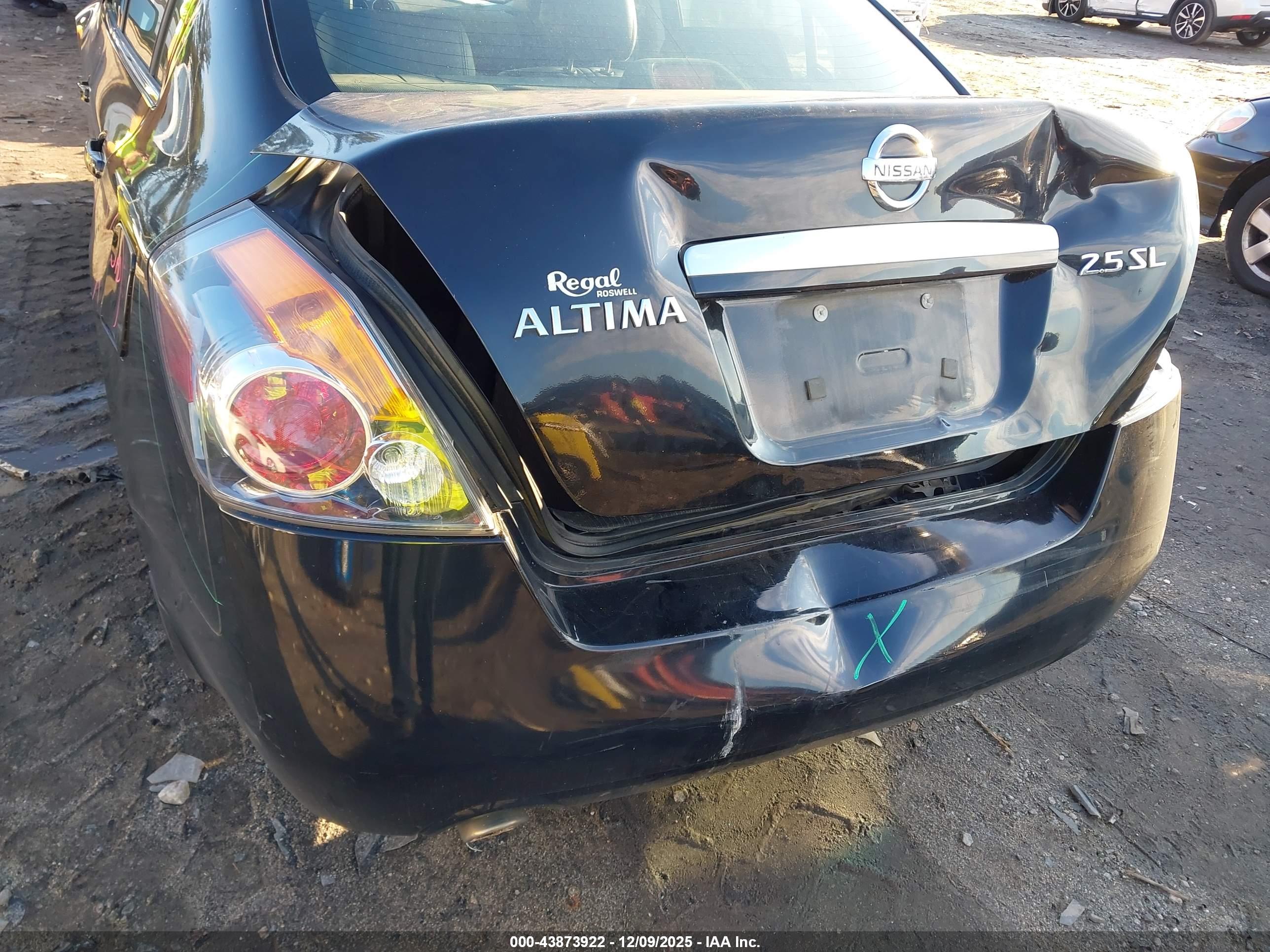 NISSAN ALTIMA image 6