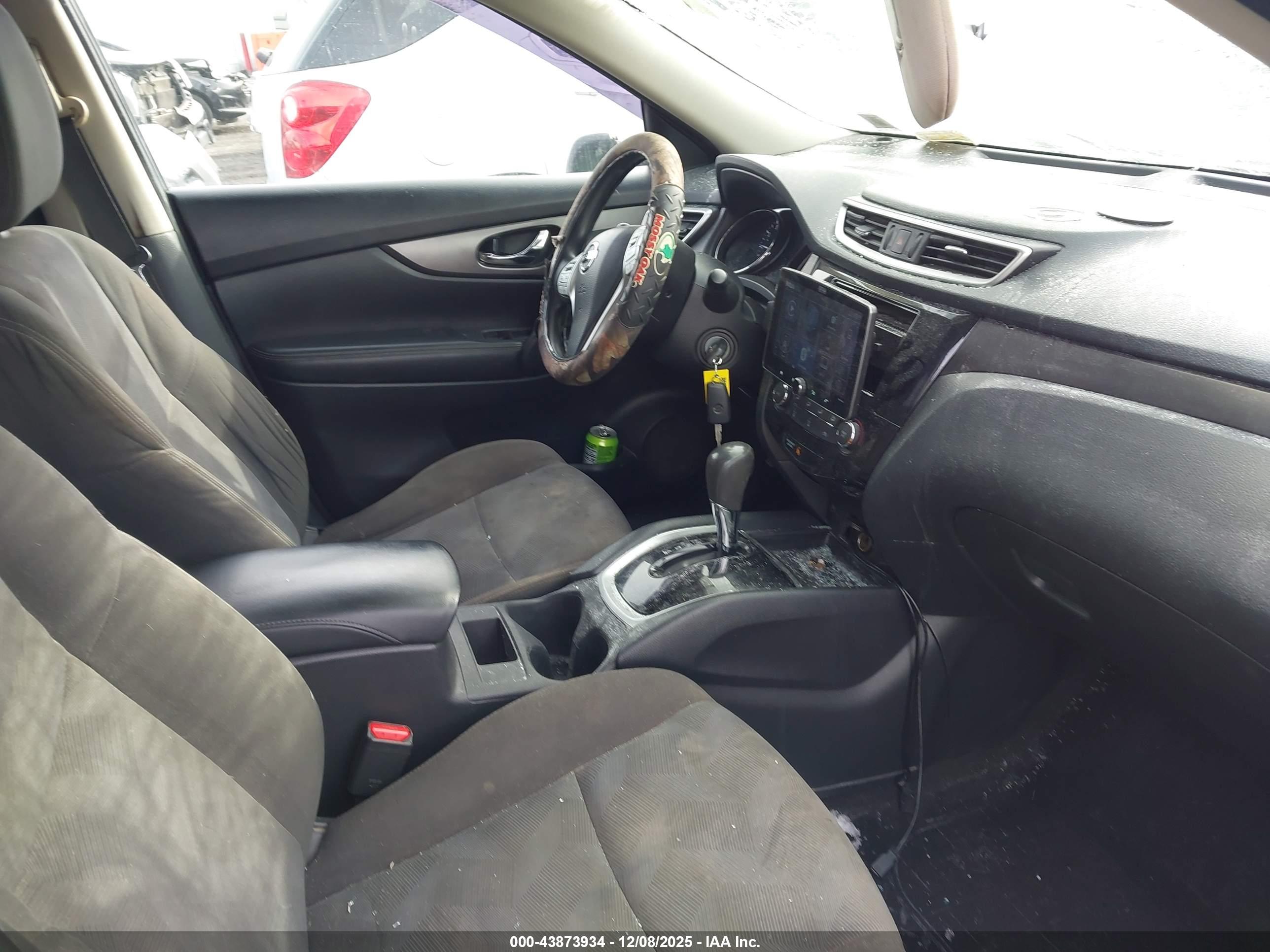 NISSAN ROGUE image 5