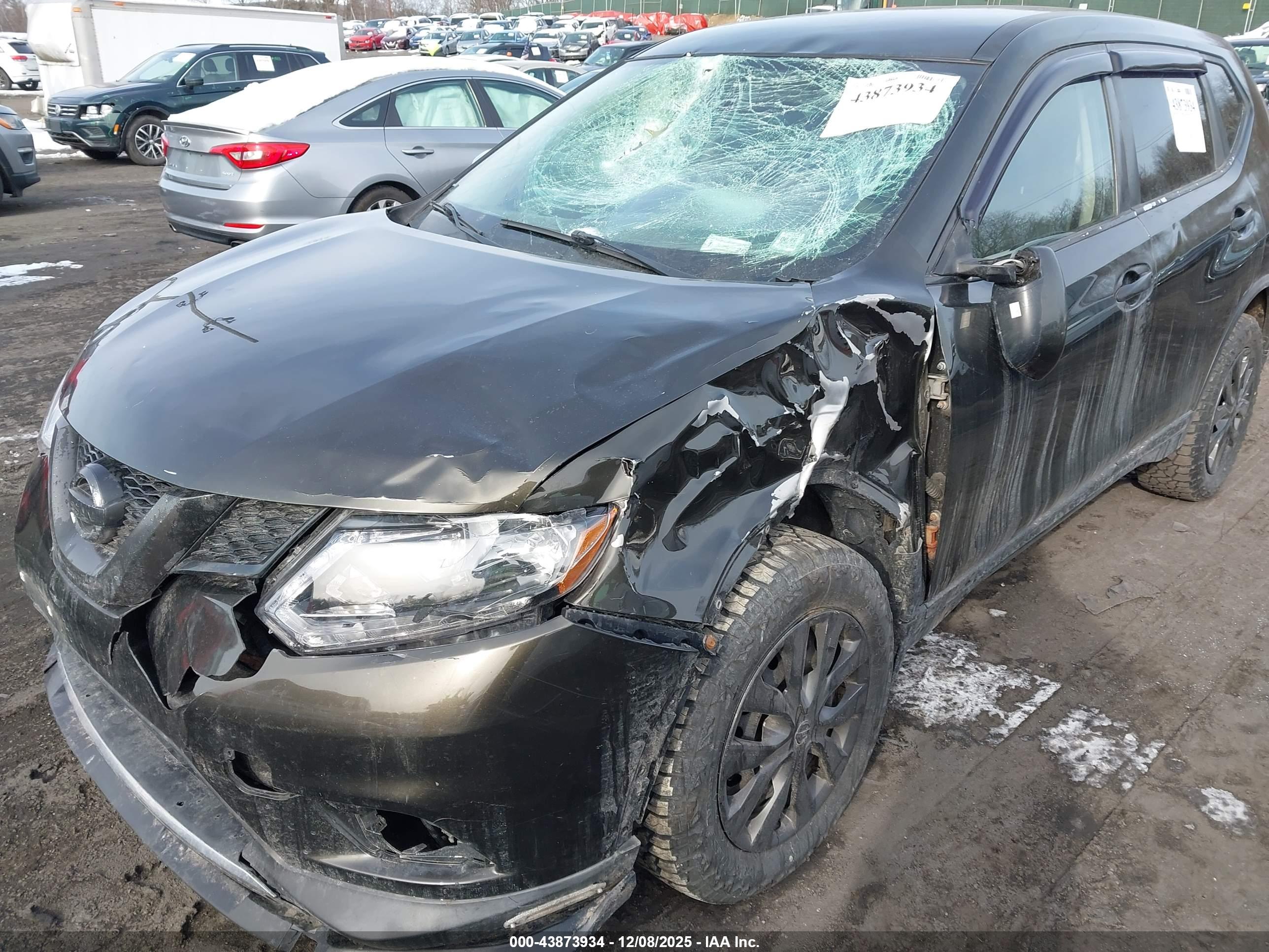 NISSAN ROGUE image 6