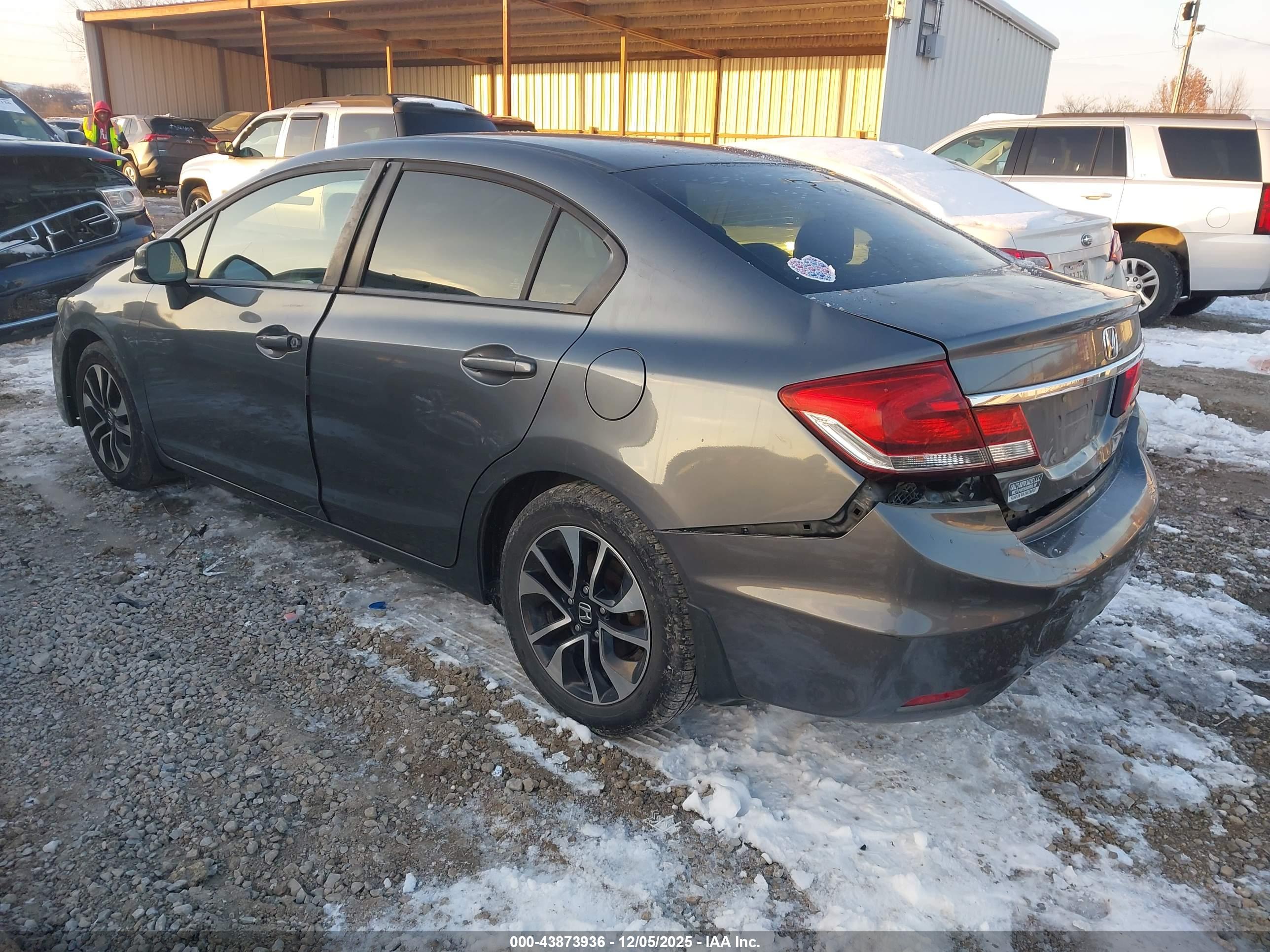 HONDA CIVIC image 3
