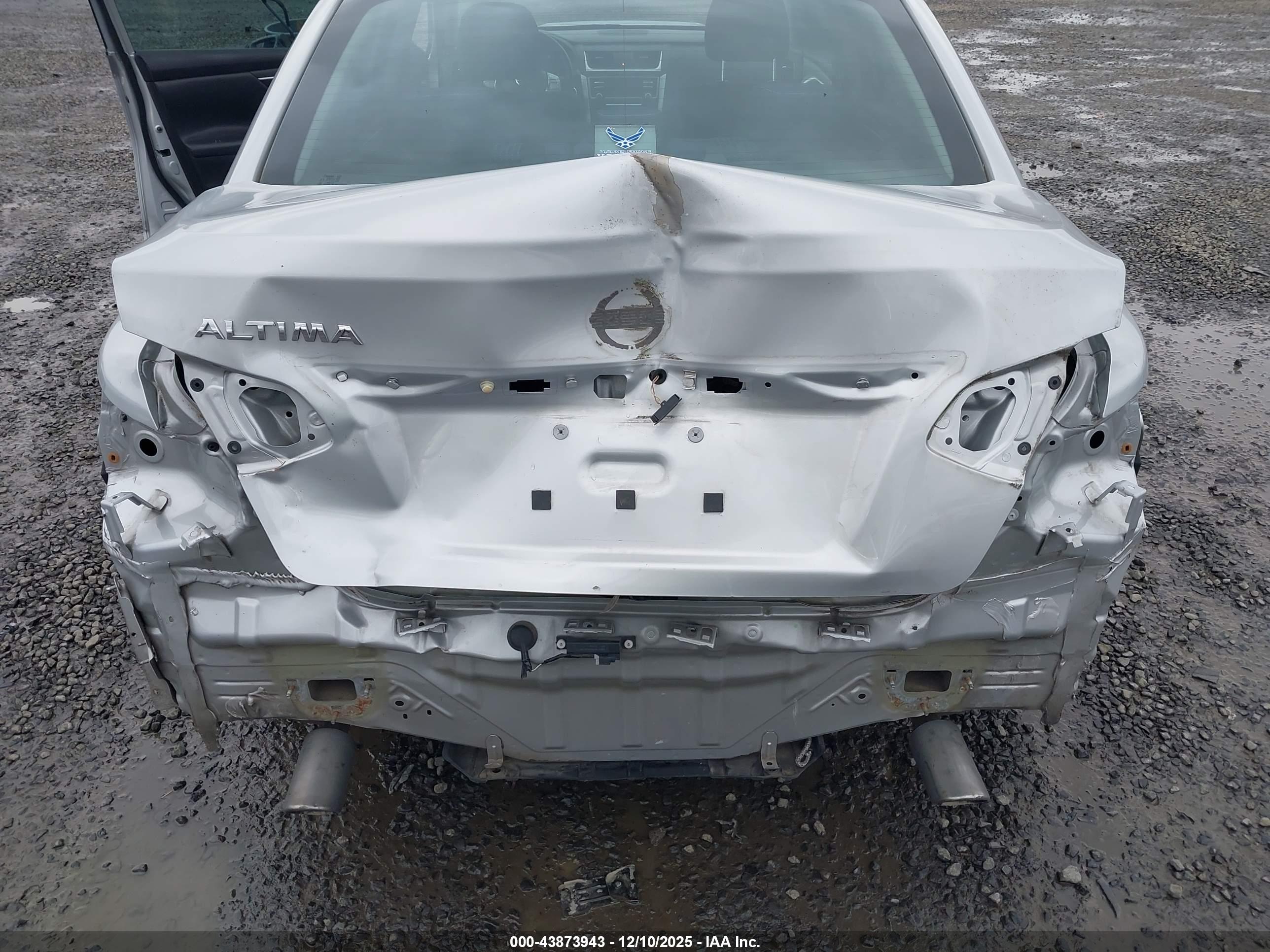 NISSAN ALTIMA image 6