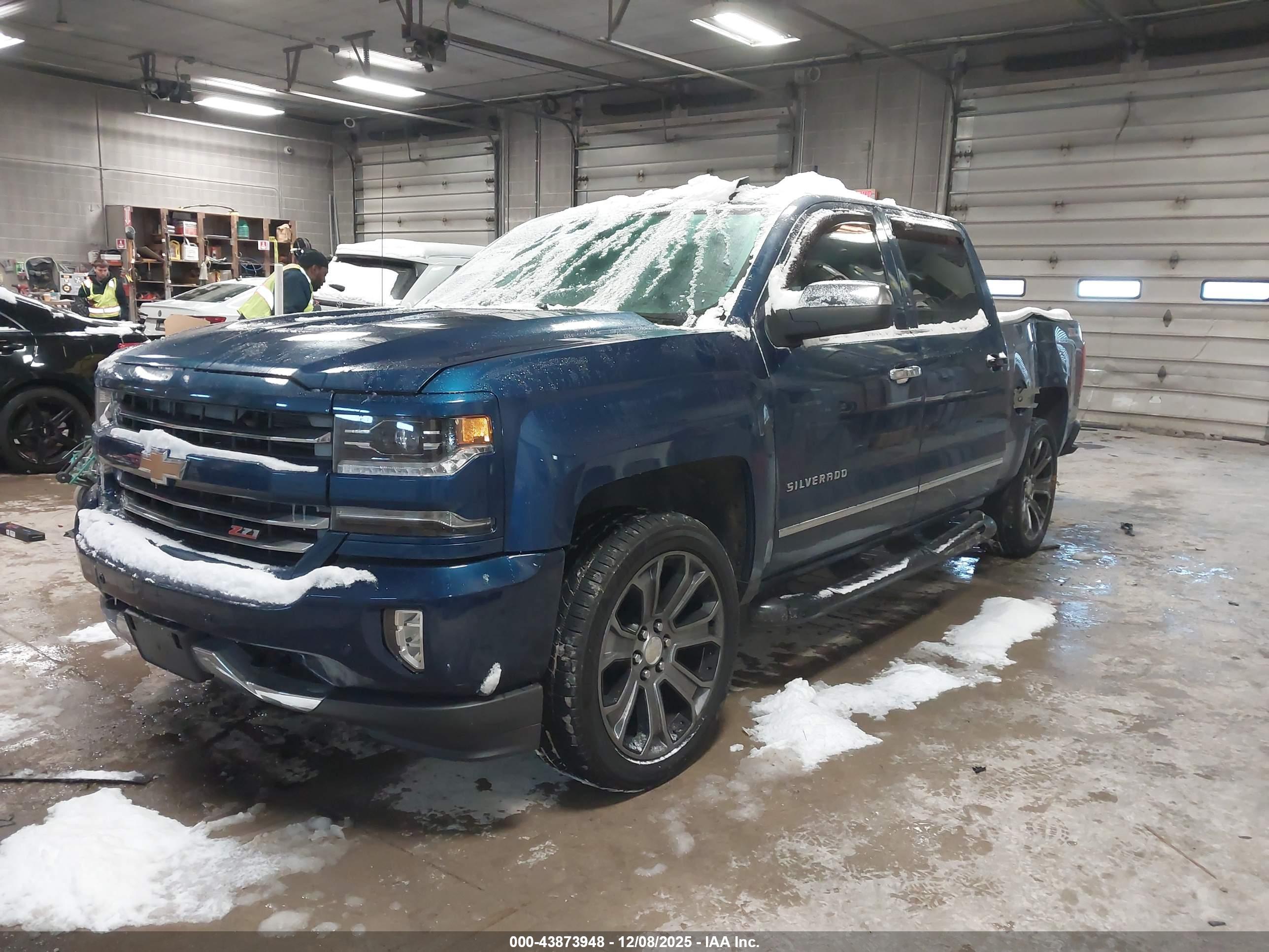 CHEVROLET SILVERADO image 2
