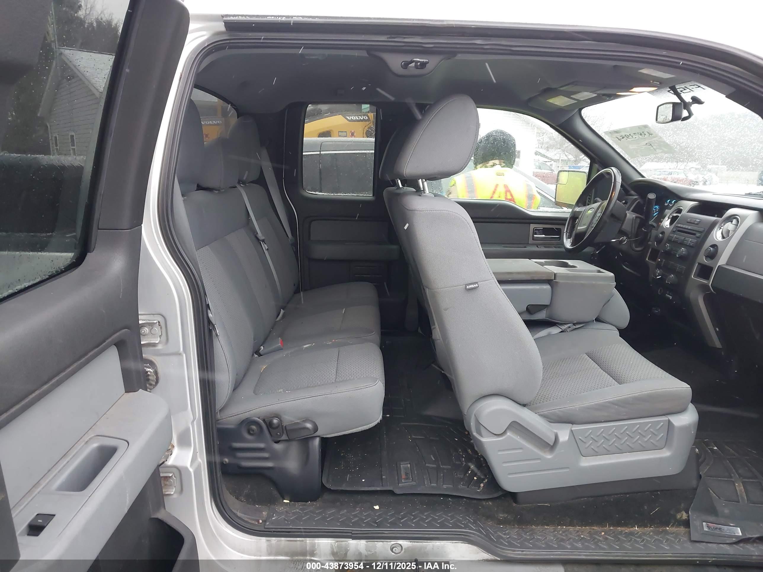 FORD F-150 image 8