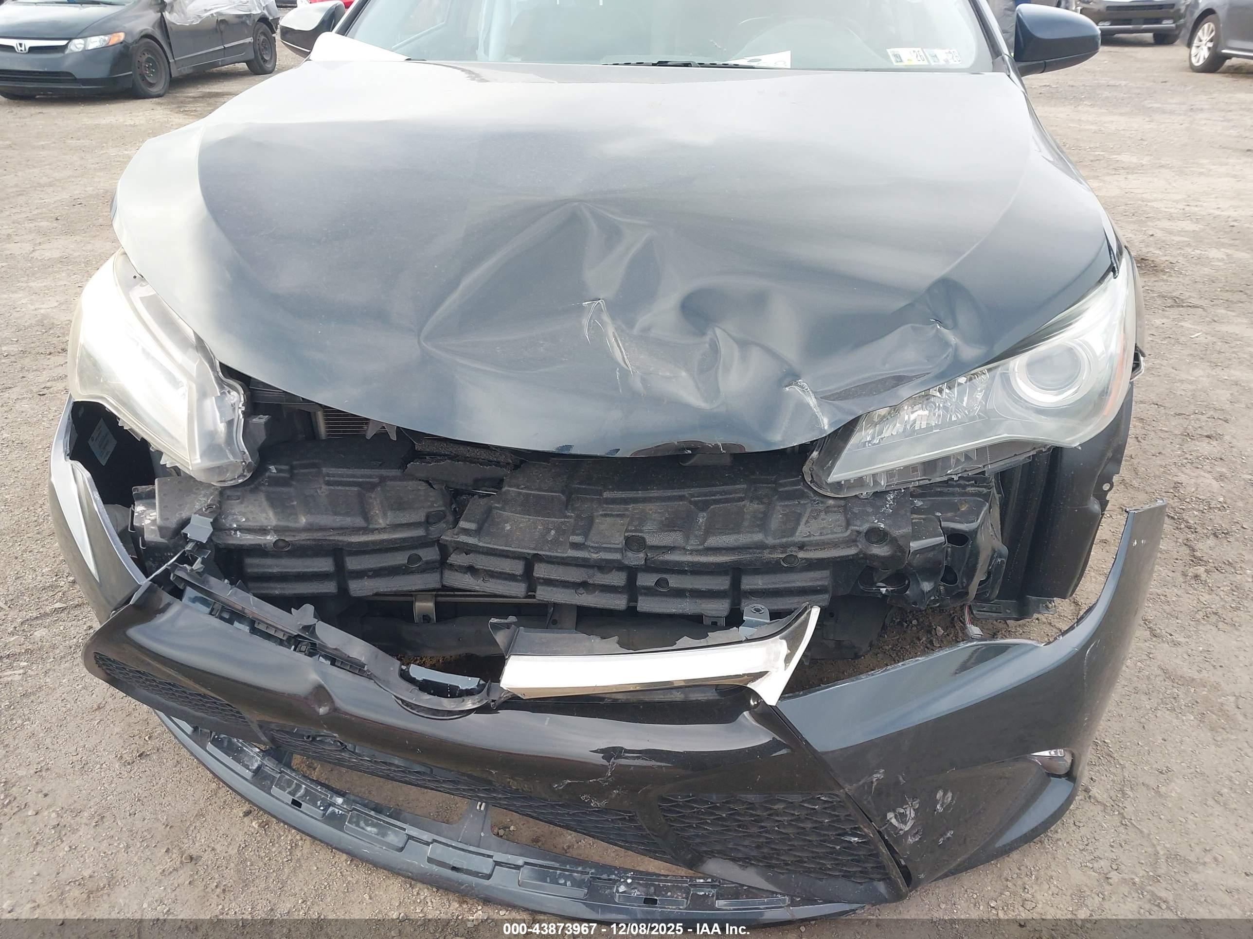 TOYOTA CAMRY image 6